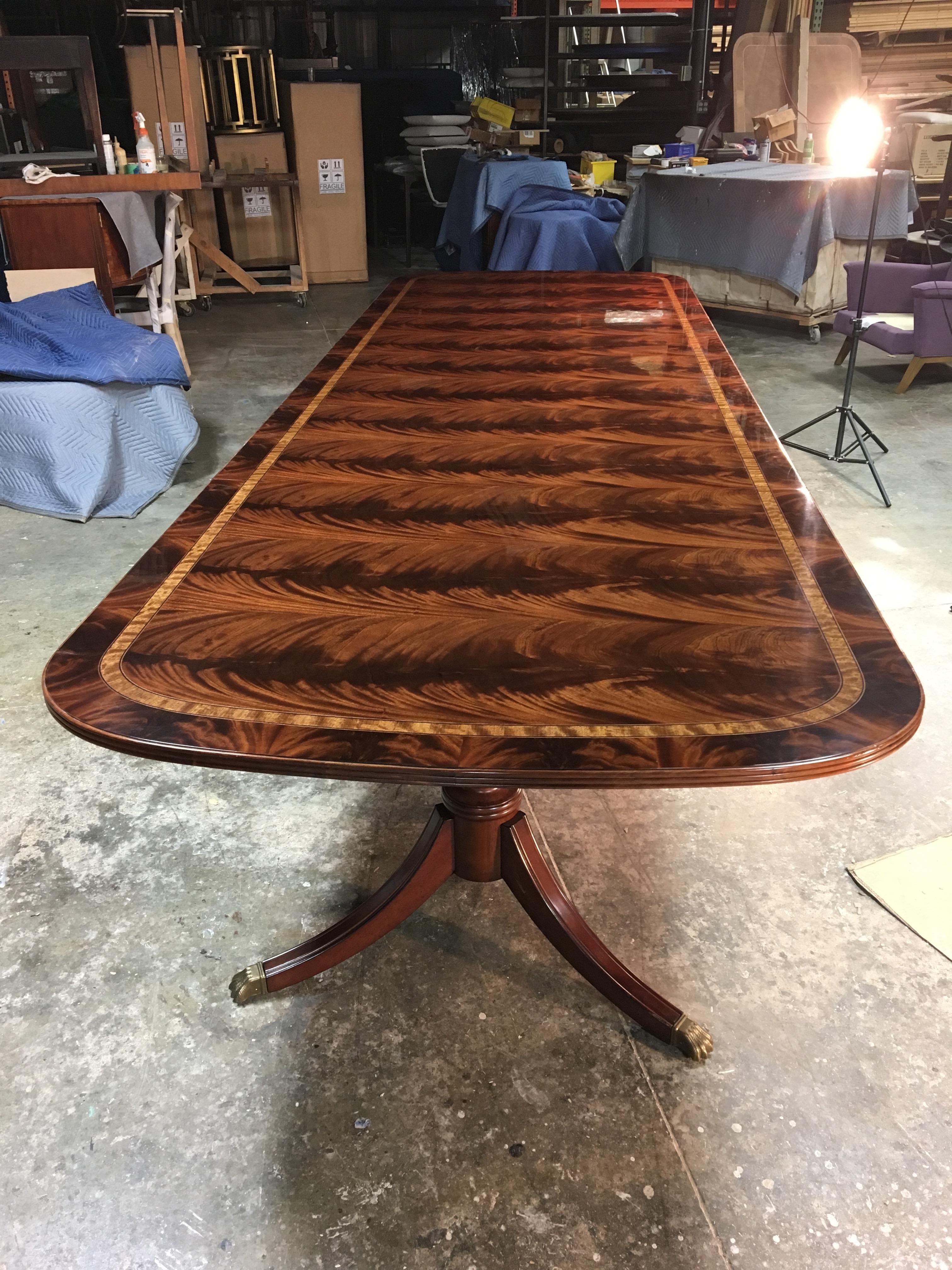 Traditional Mahogany Georgian Style Banquet Dining Table by Leighton Hall In New Condition For Sale In Suwanee, GA