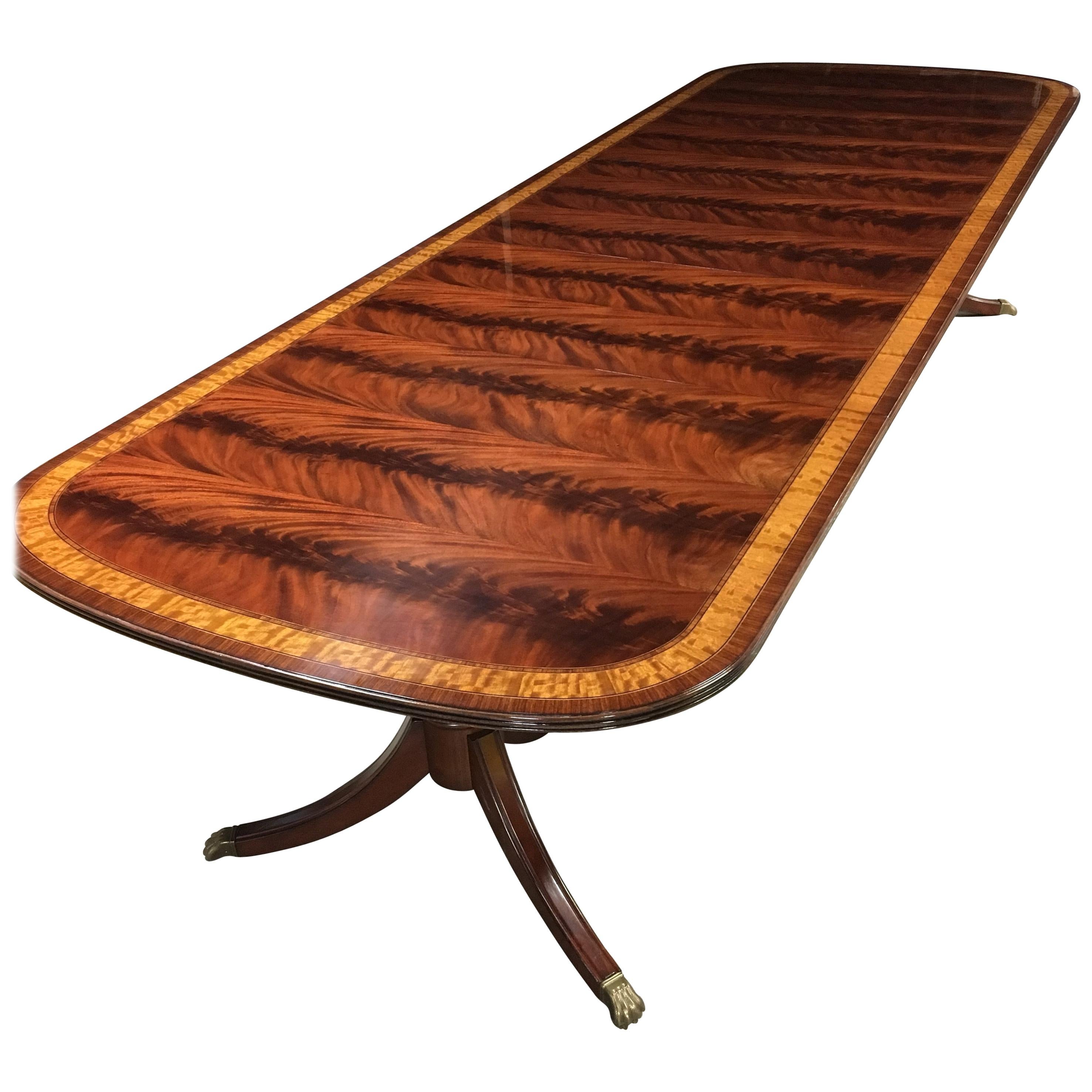 Traditioneller Esstisch aus Mahagoni im georgianischen Stil von Leighton Hall (Georgian) im Angebot