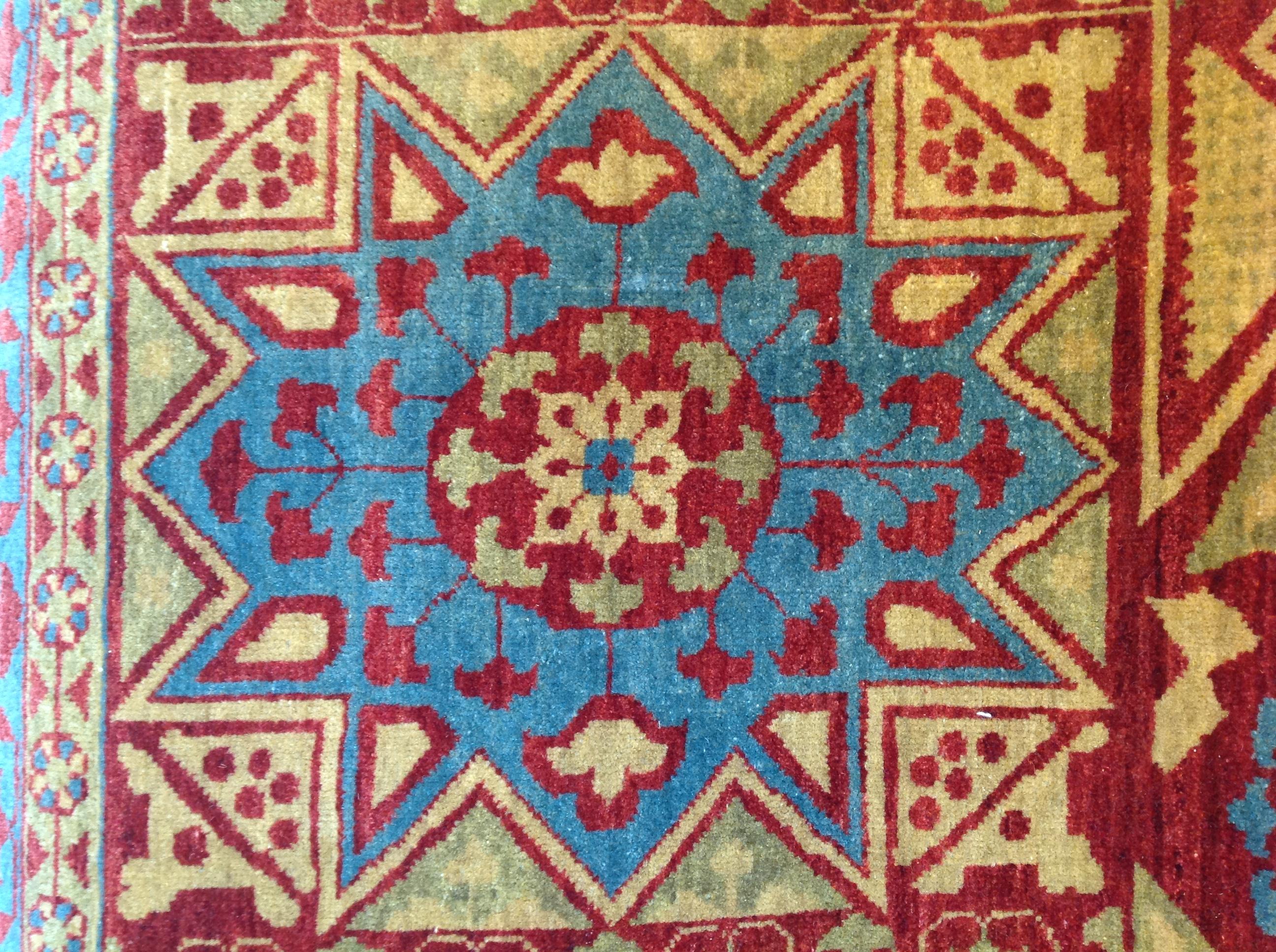Indian Traditional Mamluk Design Area Rug For Sale