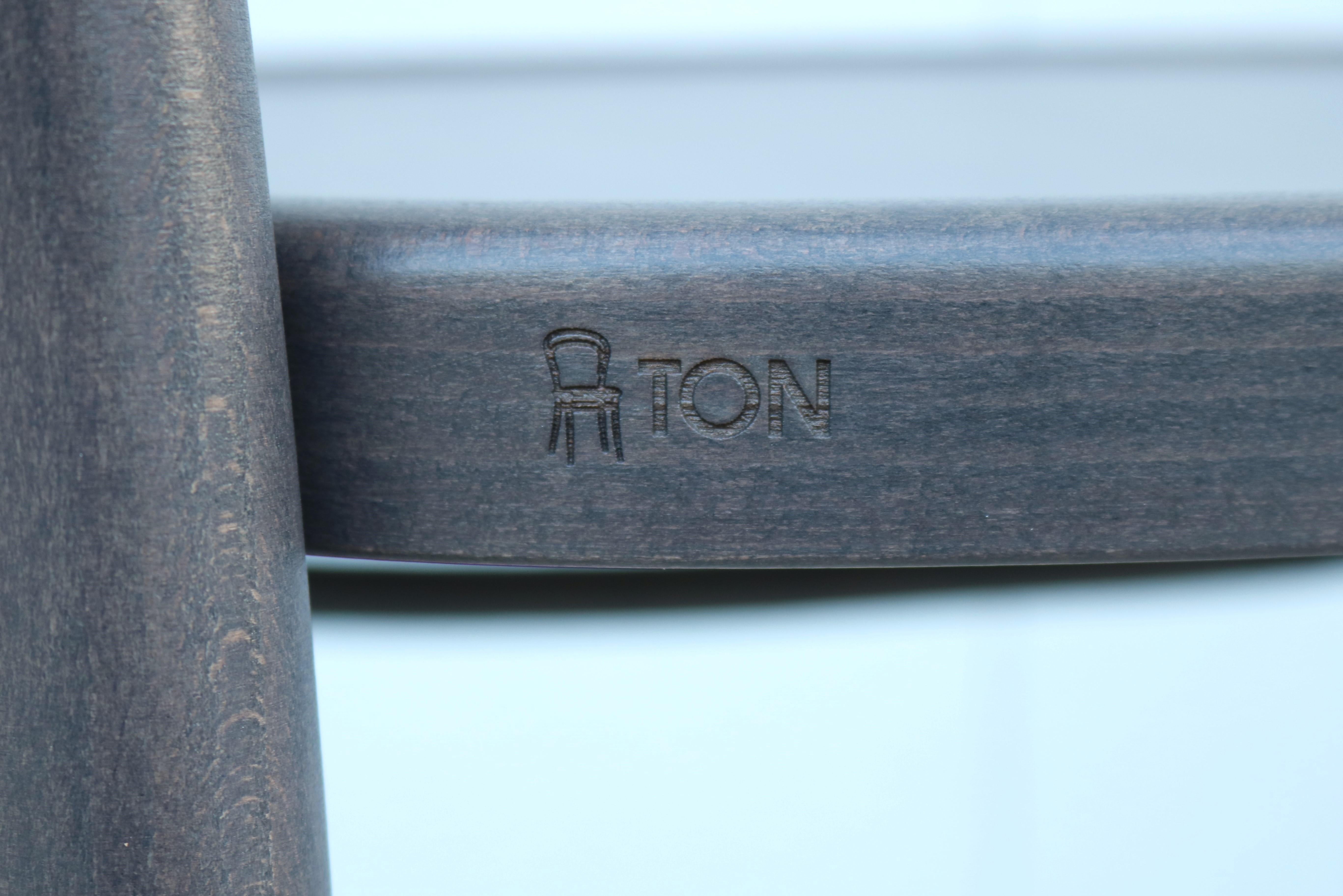 Sgabelli da bar tradizionali Michael Thonet per TON Bentwood 150 &New - set di 3 in vendita 12