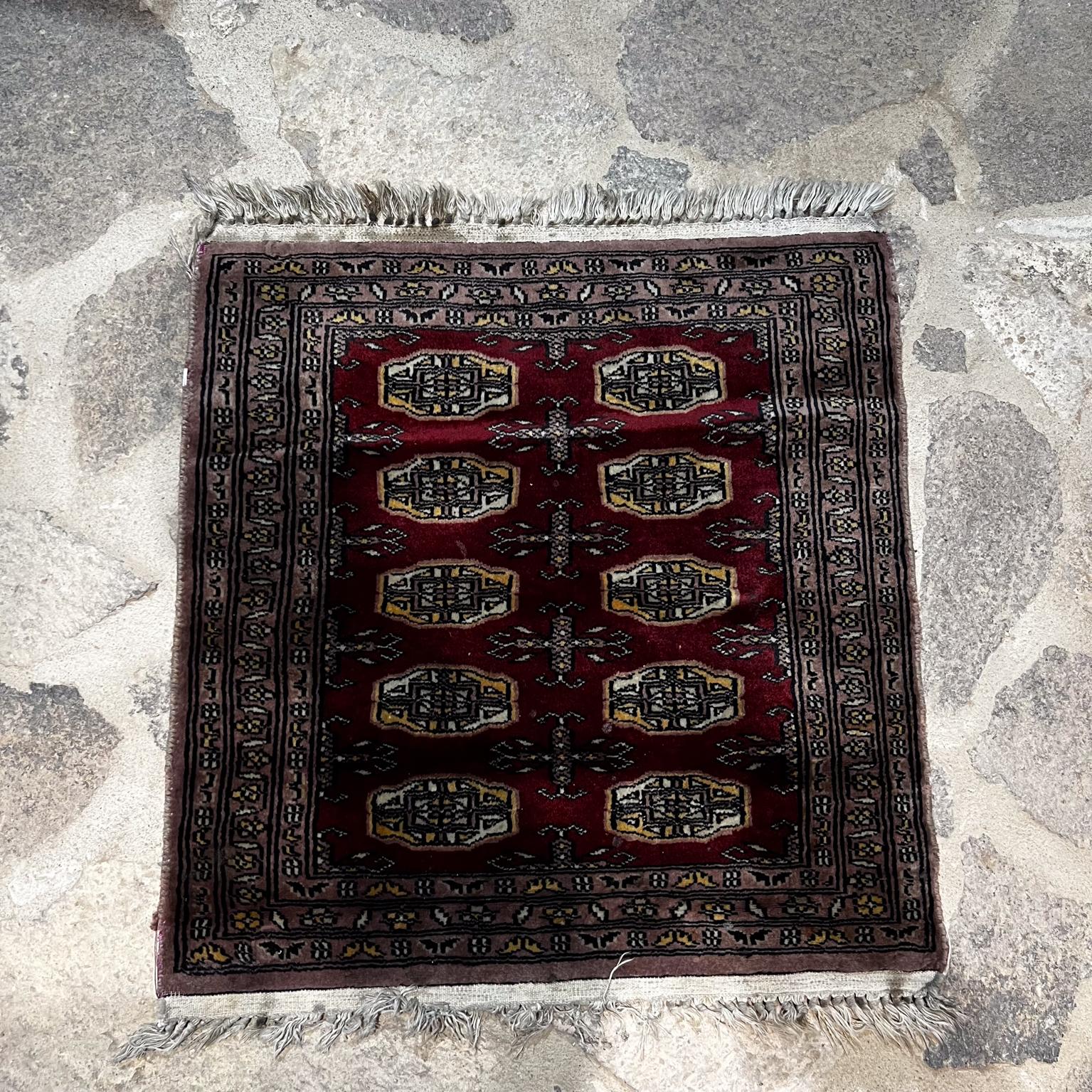Traditional Middle Eastern Wall Art Small Handmade Tapestry For Sale 7