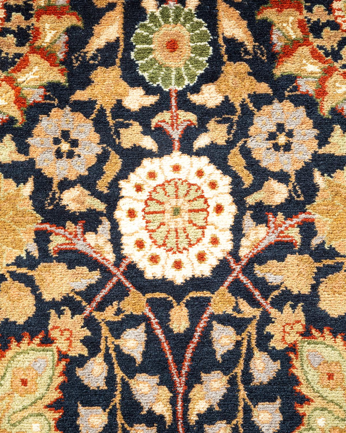 Pakistanais Chemin de table traditionnel Mogul en laine nouée à la main, noir en vente