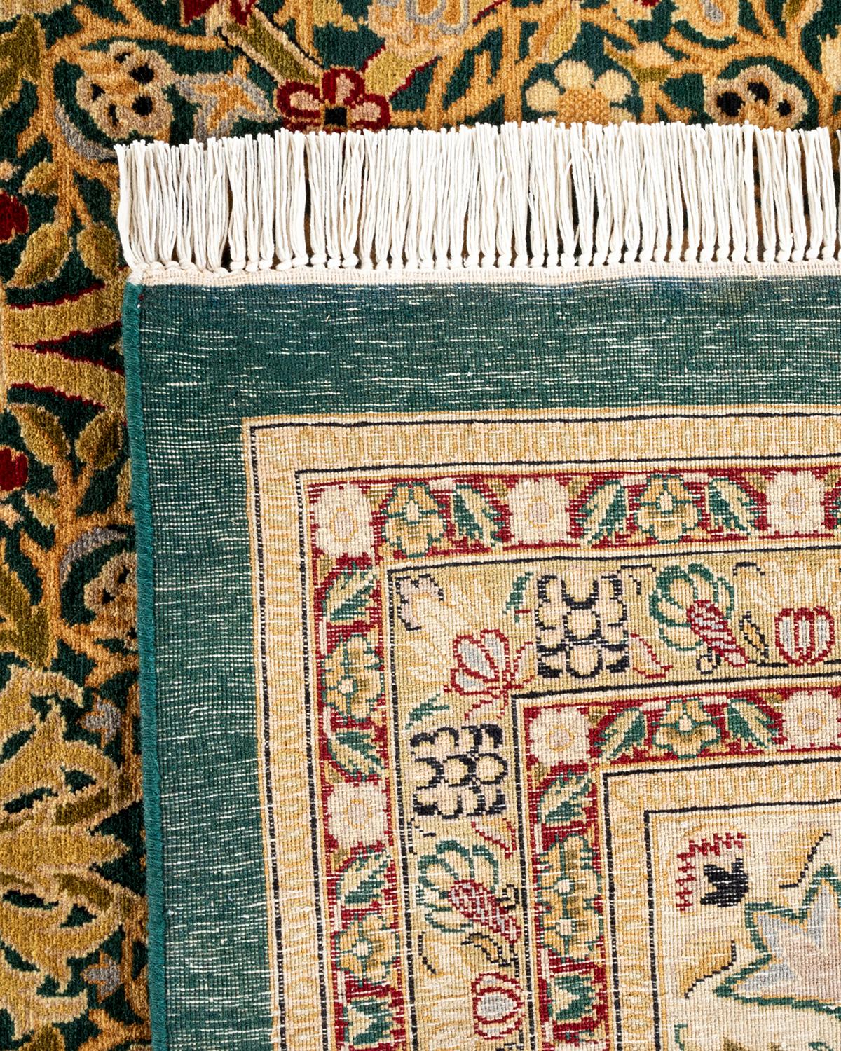 Traditioneller handgeknüpfter Mogul-Teppich aus Wolle in Grün (21. Jahrhundert und zeitgenössisch) im Angebot