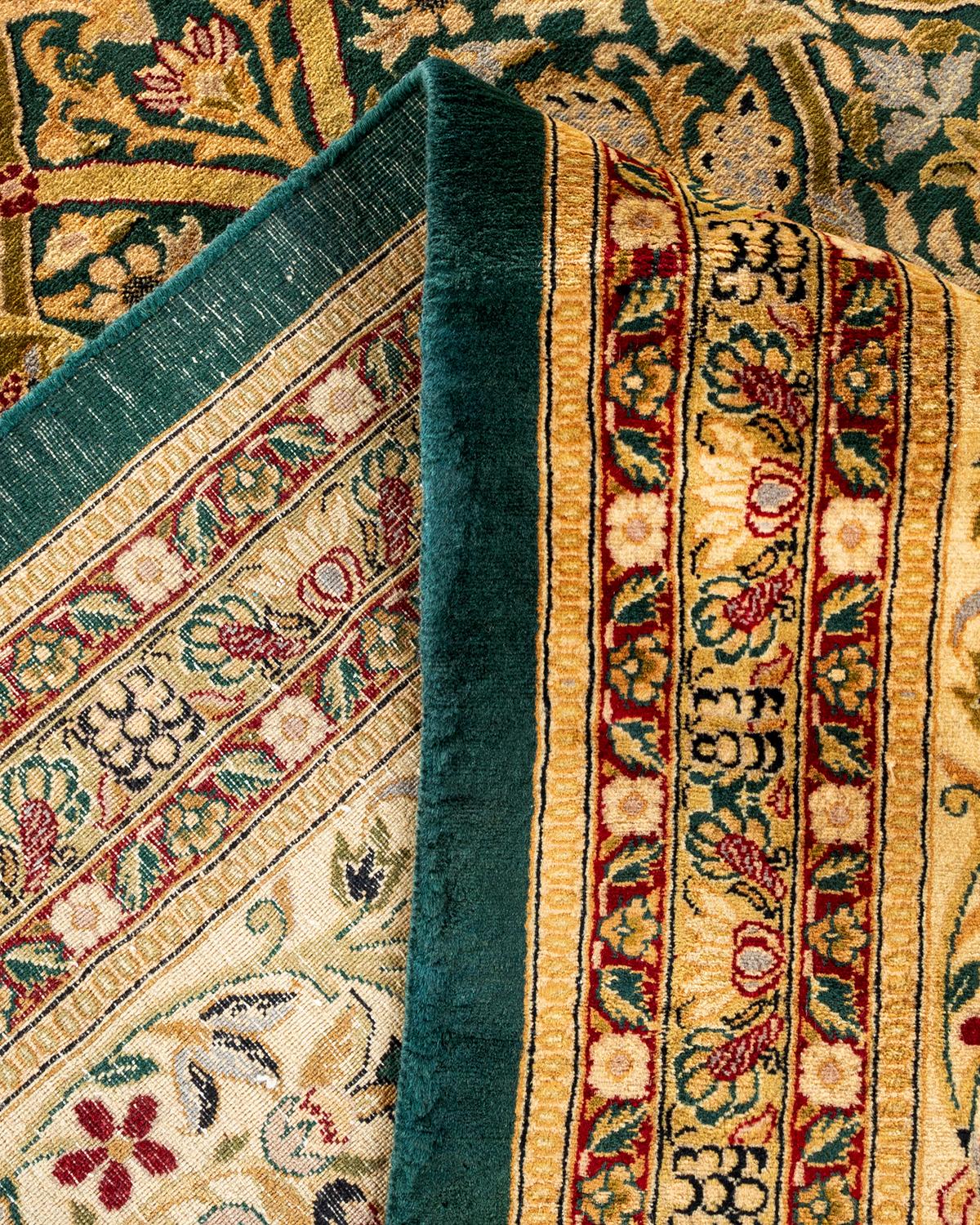 Traditioneller handgeknüpfter Mogul-Teppich aus Wolle in Grün im Angebot 1