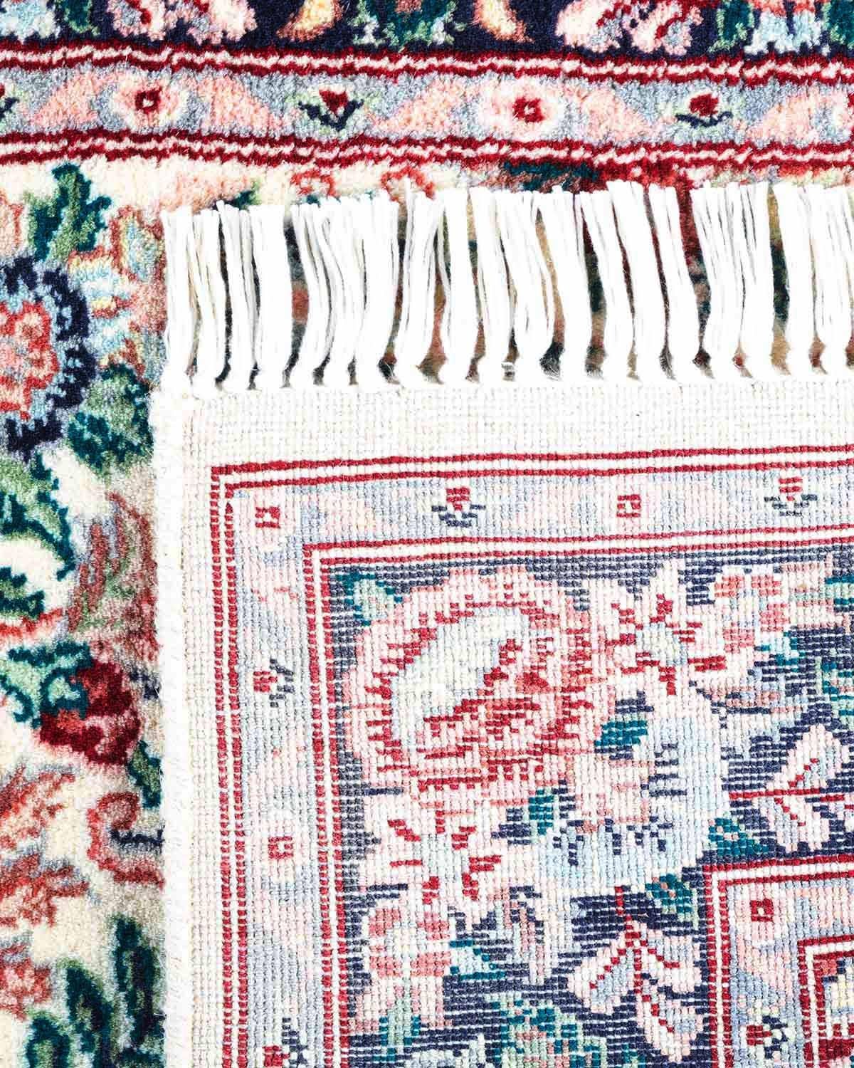 Traditioneller handgeknüpfter Mogul-Teppich aus elfenbeinfarbener Wolle (21. Jahrhundert und zeitgenössisch) im Angebot