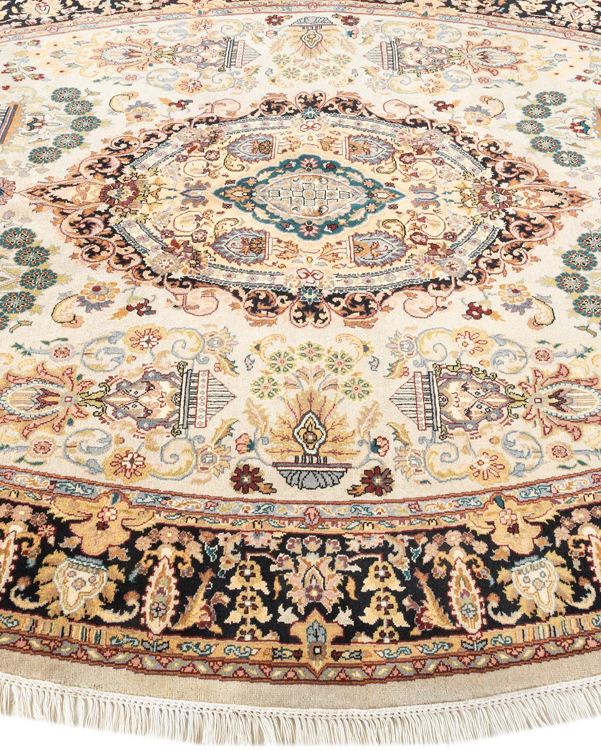 Traditional Mogul Hand Knotted Wool Ivory Oval Area Rug In New Condition For Sale In Norwalk, CT