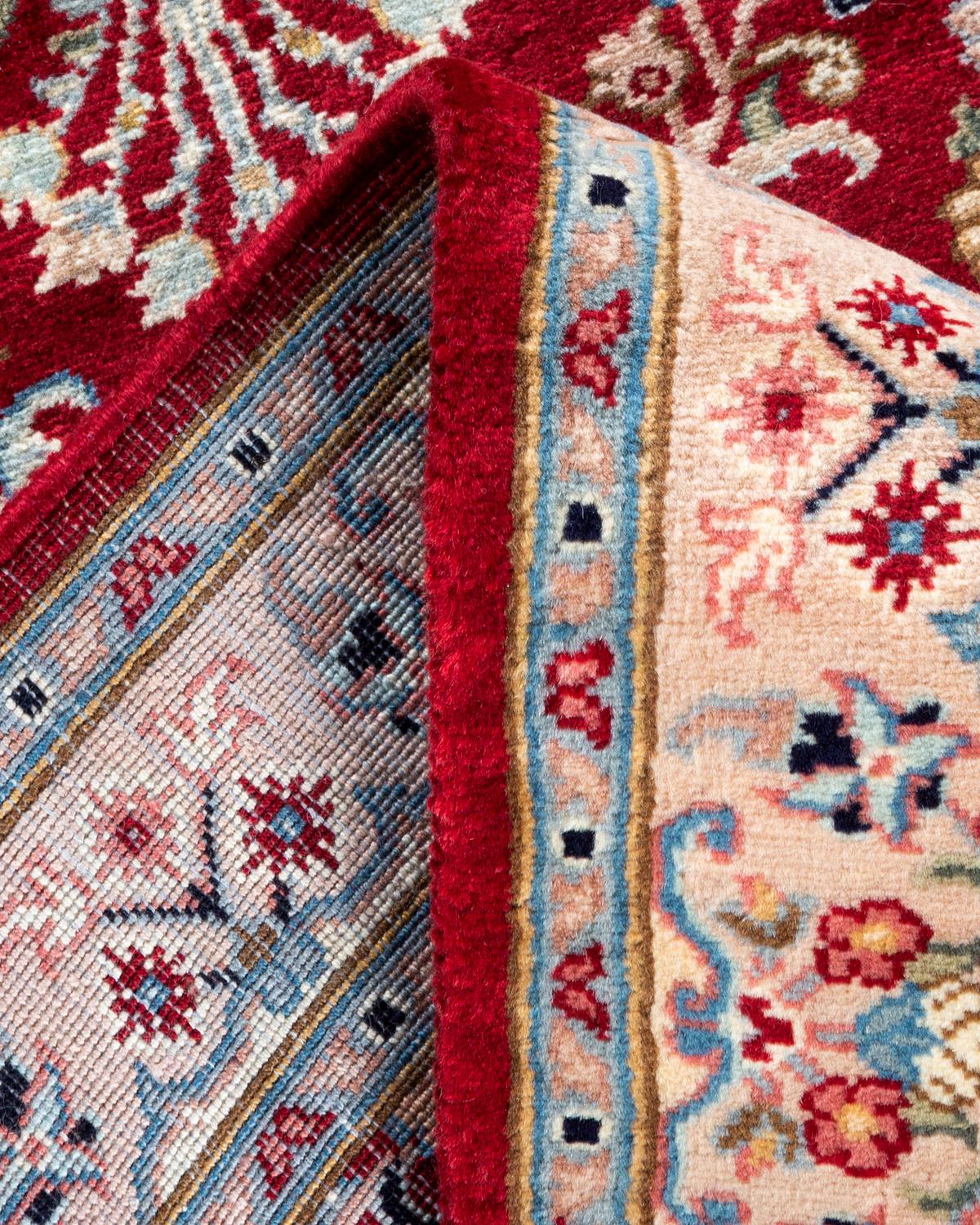 Traditioneller handgeknüpfter Mogul-Läufer aus roter Wolle 1