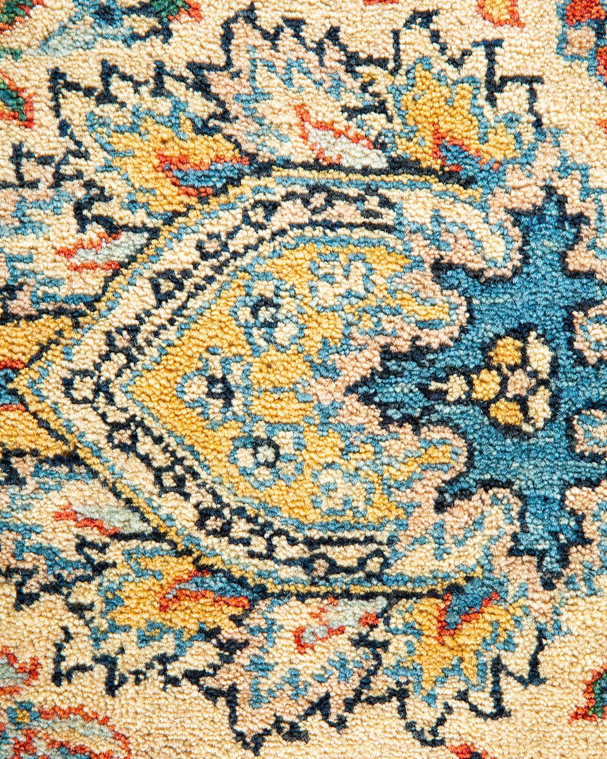 Pakistanais Tapis traditionnel Mogul noué à la main en laine jaune en vente