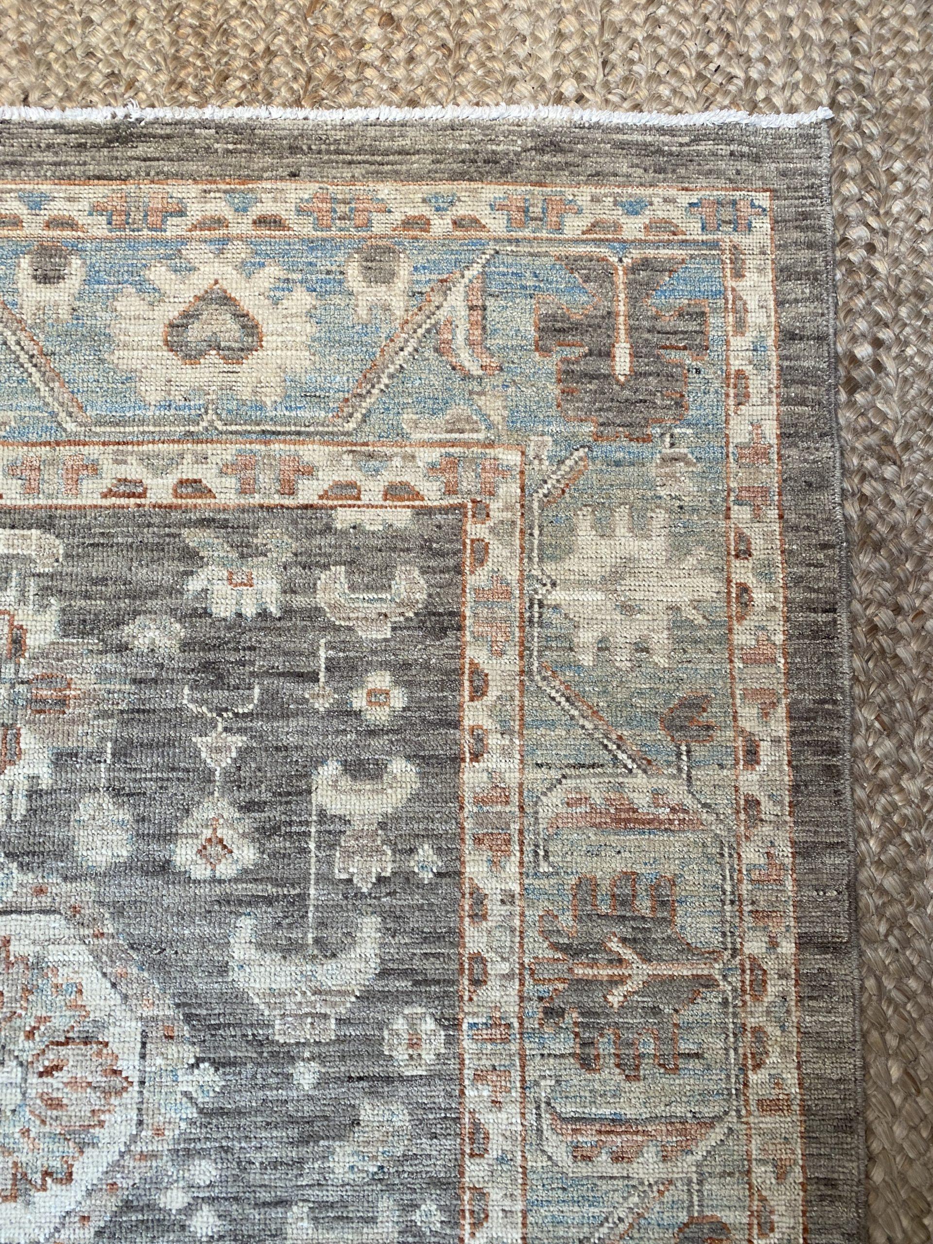 Orgin: Afghanistan
Dimensions: 13’7? x 10’8?
Age: 1920’s
Design: Anatolian
Material: 100% Wool-pile
Color: Grey, Light Blue, Rust, Beige

14330.
