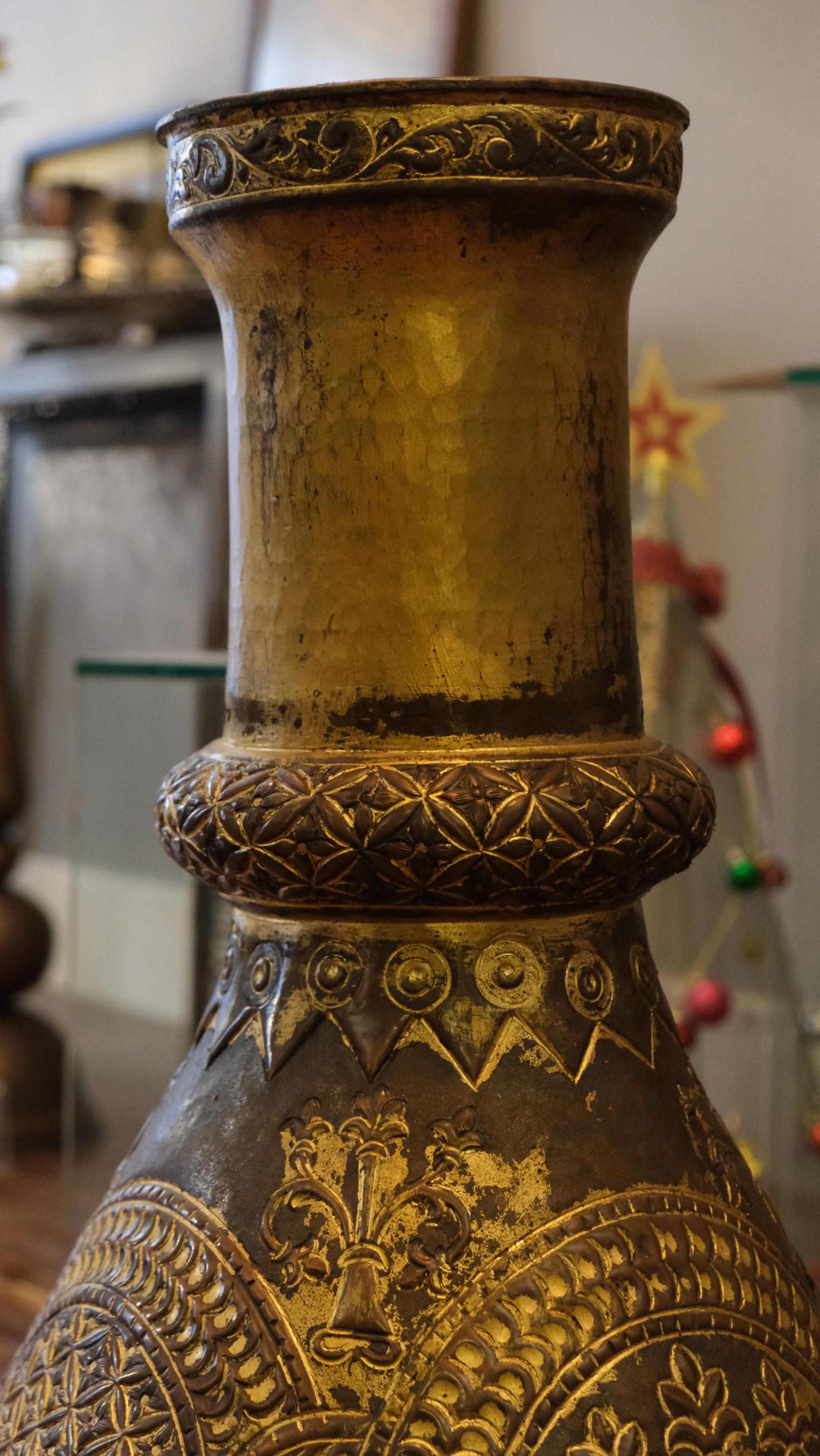 Hand-Carved Traditional, motif vase, handcrafted in bronze and copper by Palena Furniture For Sale