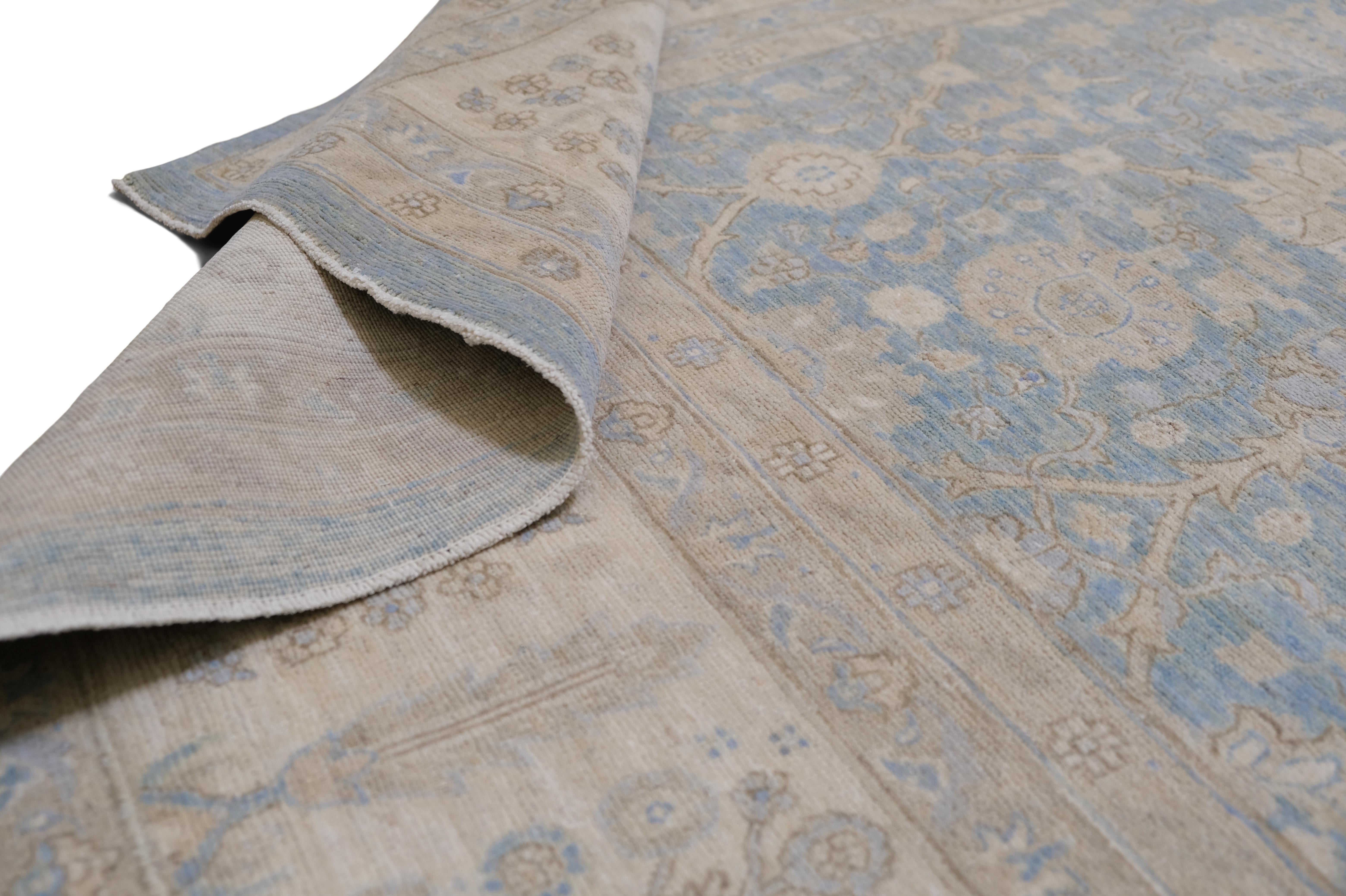 Baroque Tapis traditionnel à motif Tabriz 8'10''x12'8'' en vente