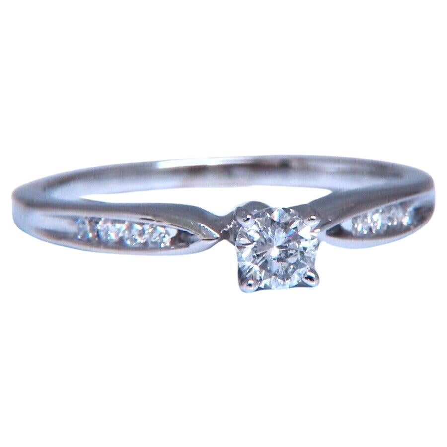 Traditional Natural Diamond Engagement ring .24ct 14kt Gold For Sale