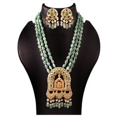 Conjunto de collar «Maharani Natural» con diamantes polki, piedras preciosas y lámina de oro macizo