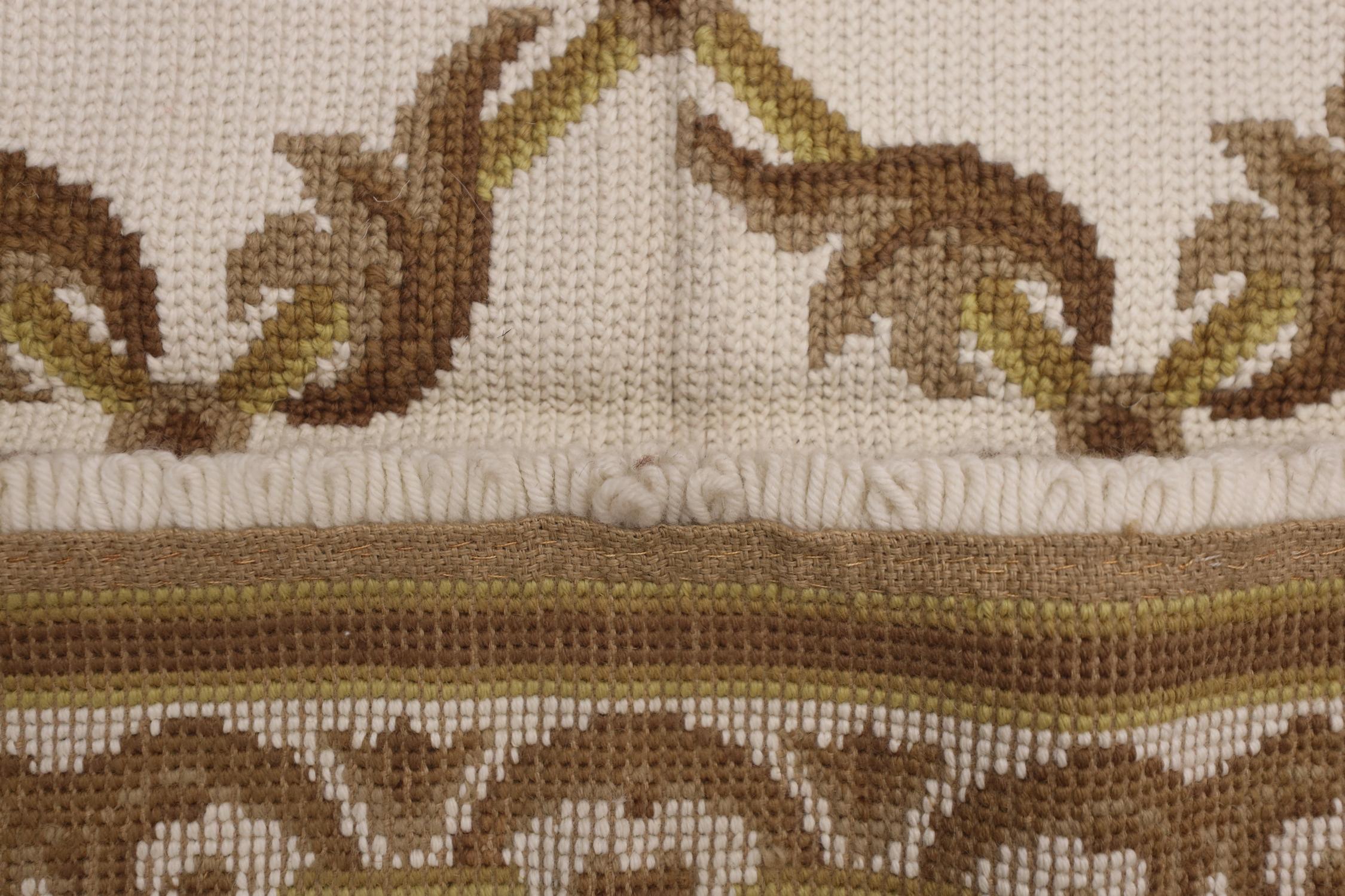 Noué à la main Tapis traditionnel à l'aiguille, tapis de zone en laine beige tissé à la main en vente
