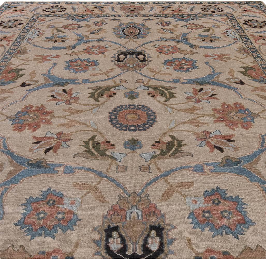 Moderne Tapis traditionnel en laine d'inspiration orientale fait à la main par Doris Leslie Blau en vente
