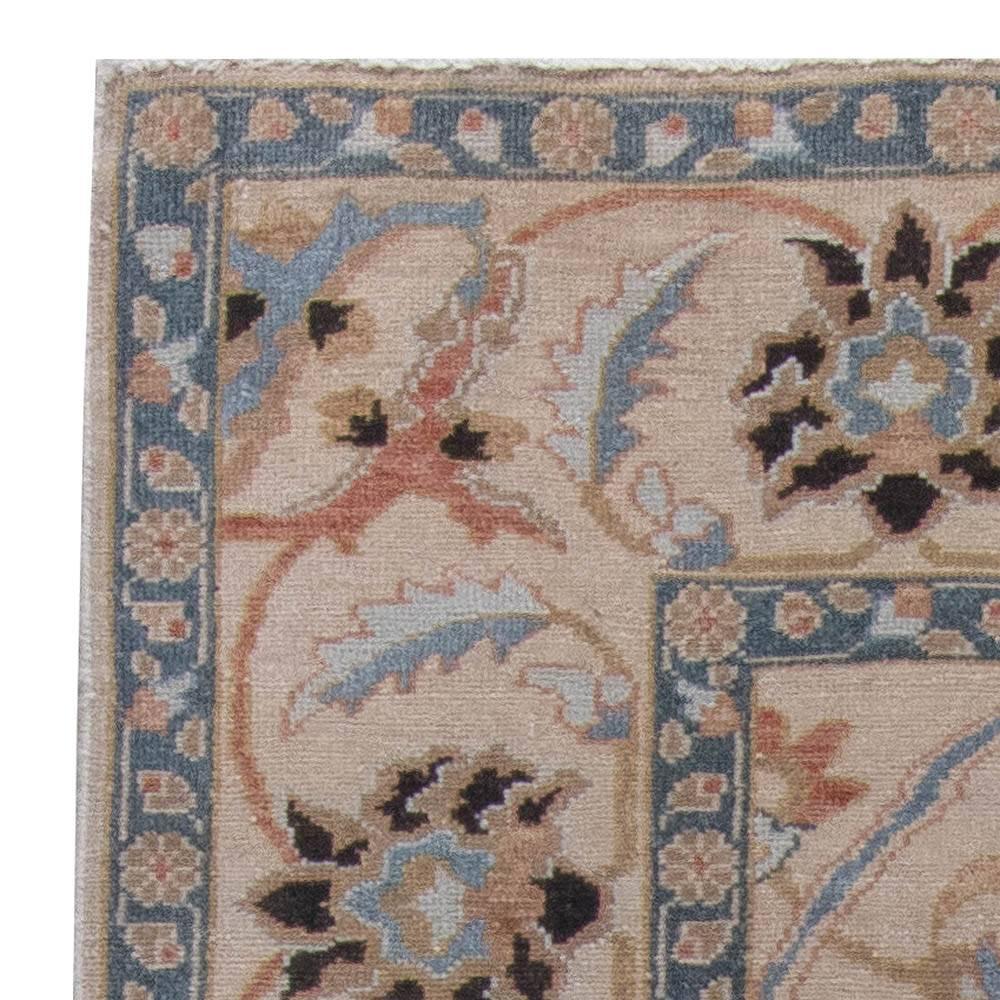 Tapis traditionnel en laine d'inspiration orientale fait à la main par Doris Leslie Blau Neuf - En vente à New York, NY