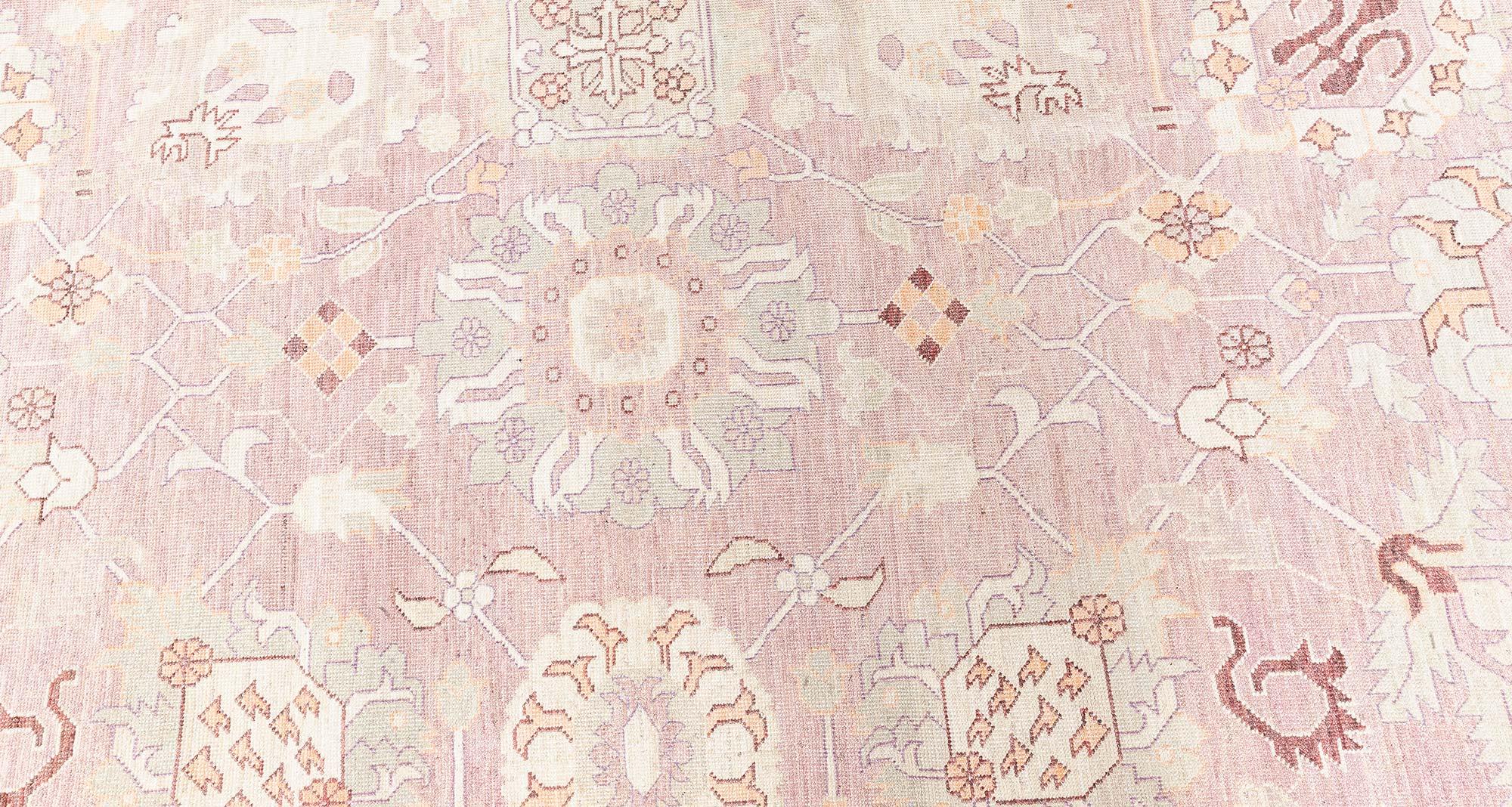 Afghano Tappeto tradizionale di ispirazione orientale in lana Tabriz Beige di Doris Leslie Blau in vendita