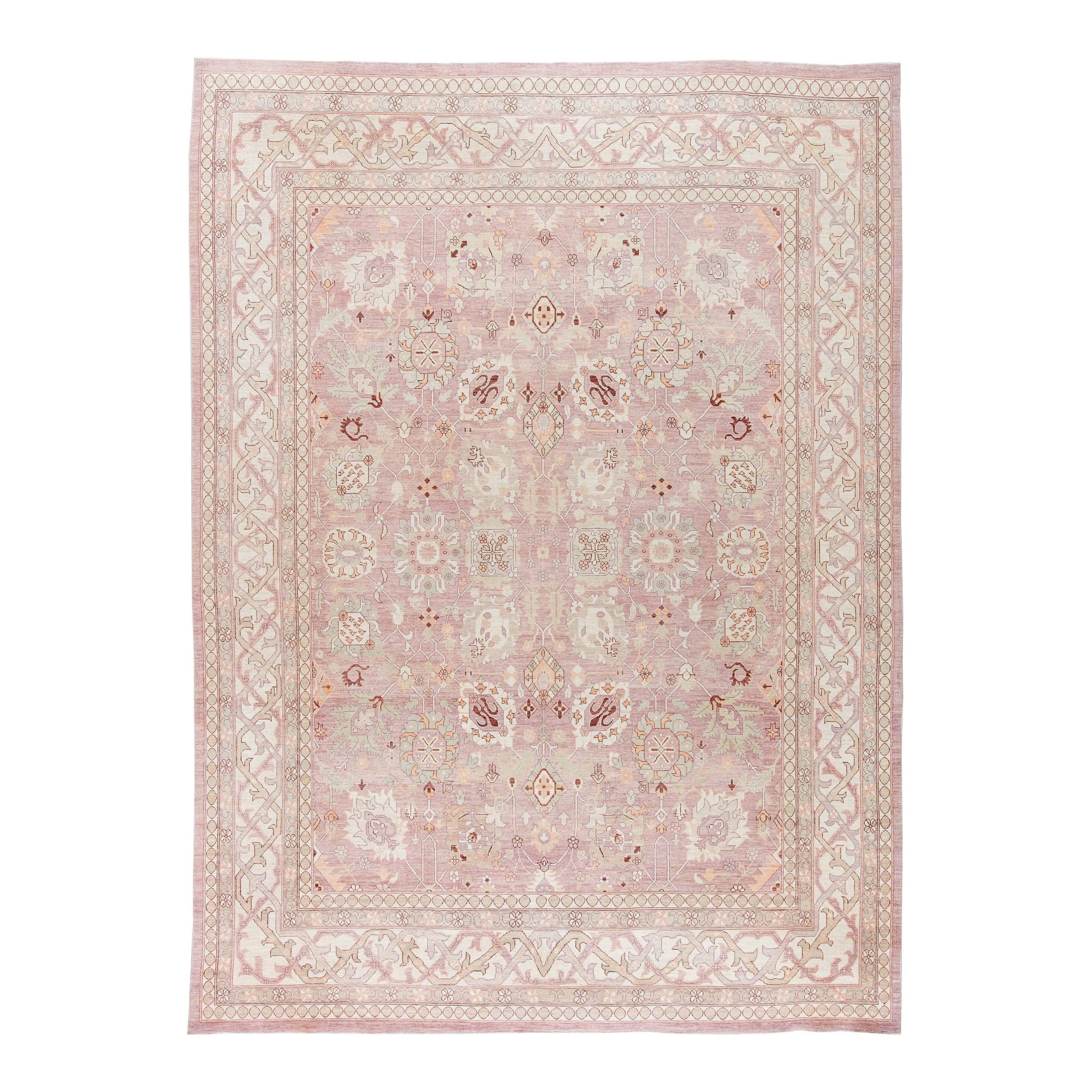 Tappeto tradizionale di ispirazione orientale in lana Tabriz Beige di Doris Leslie Blau in vendita