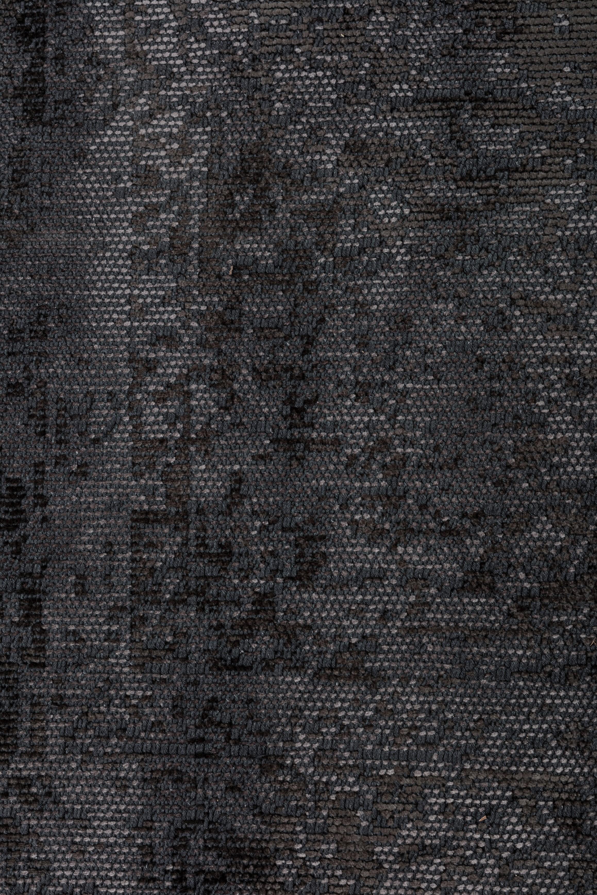 For Sale:  (Gray) Traditional Oriental Luxury Area Rug 5