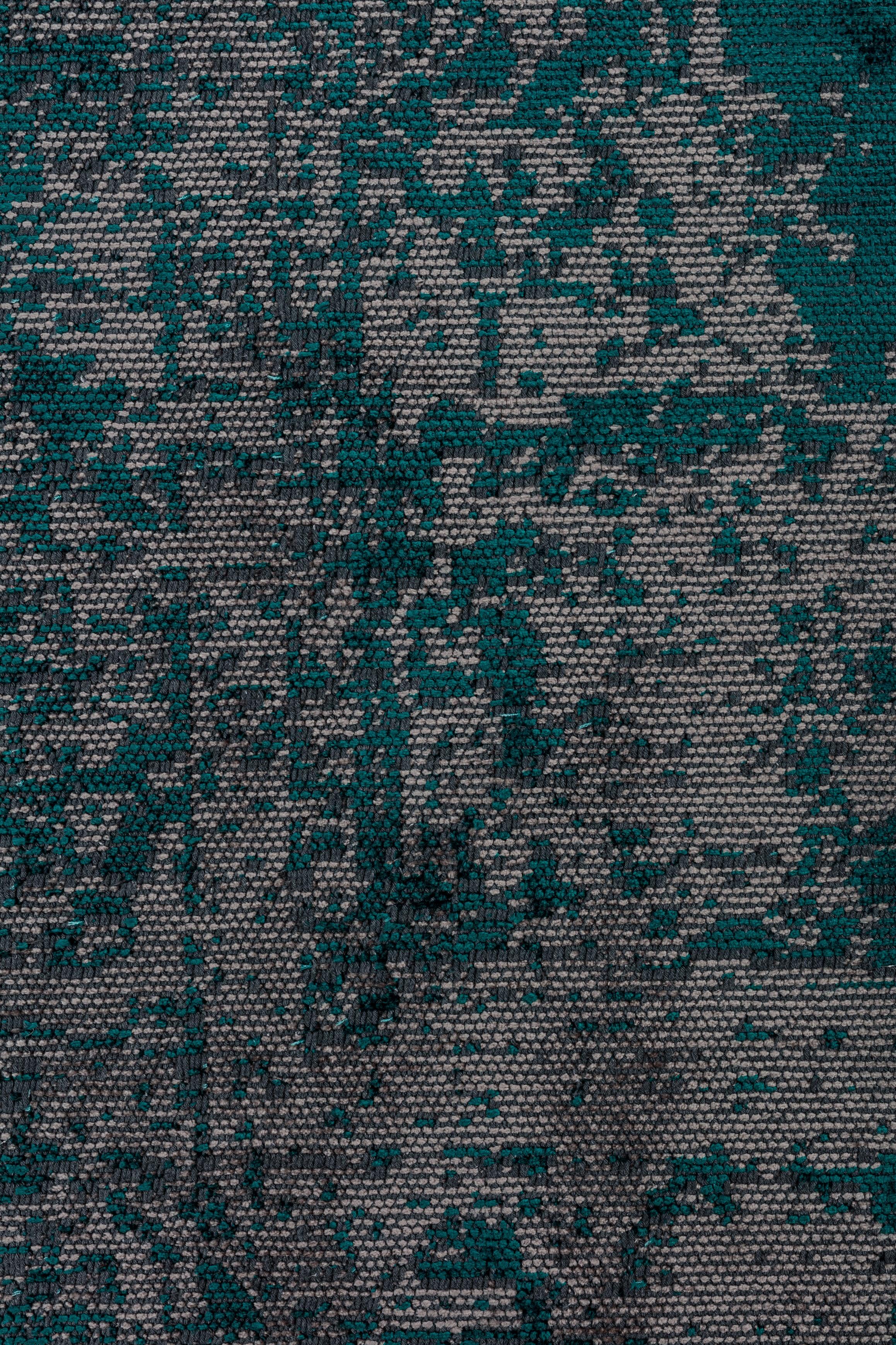 For Sale:  (Green) Traditional Oriental Luxury Area Rug 5