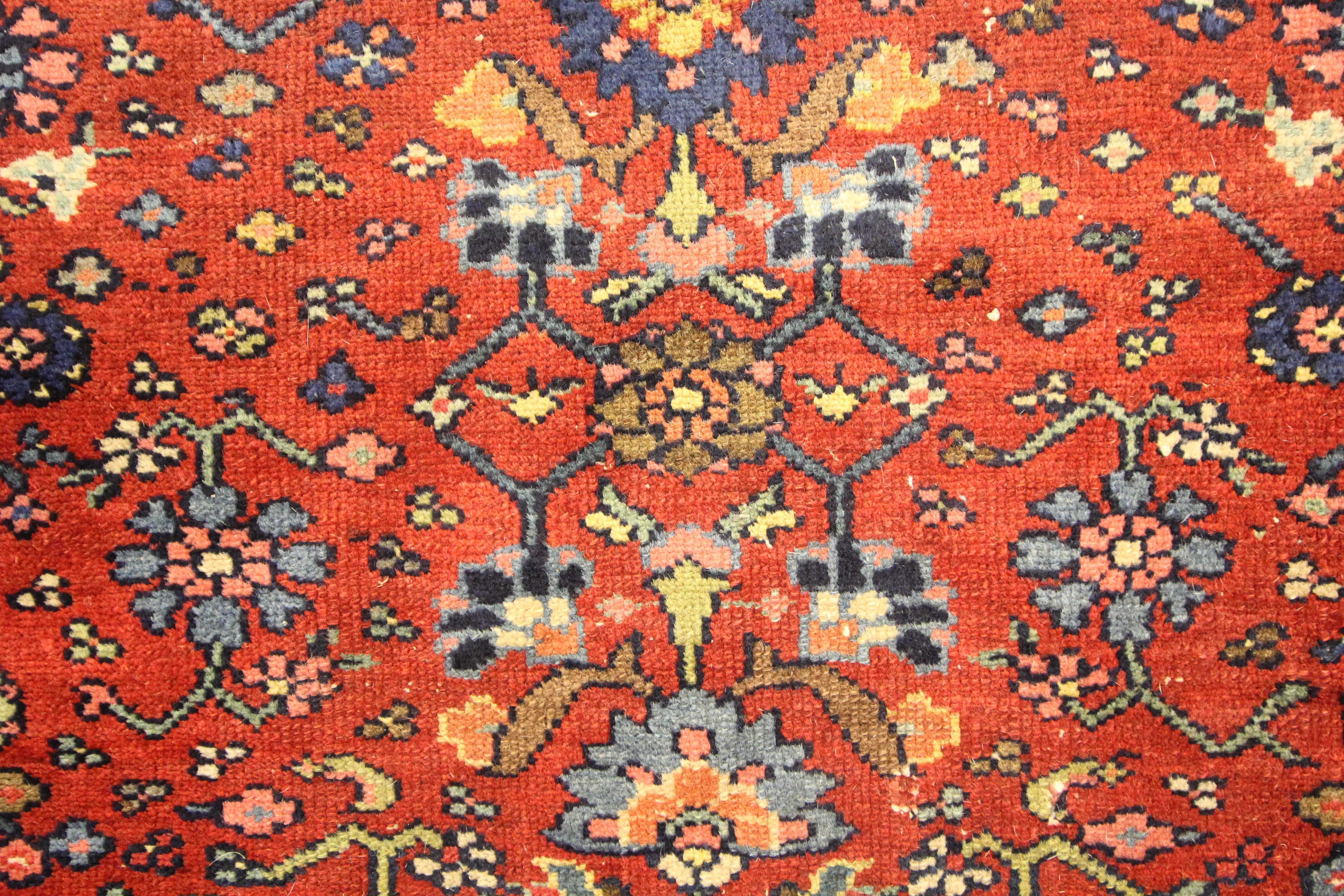 Traditional Oriental Rug Rust Antique Rug Handwoven Wool Carpet In Excellent Condition For Sale In Hampshire, GB