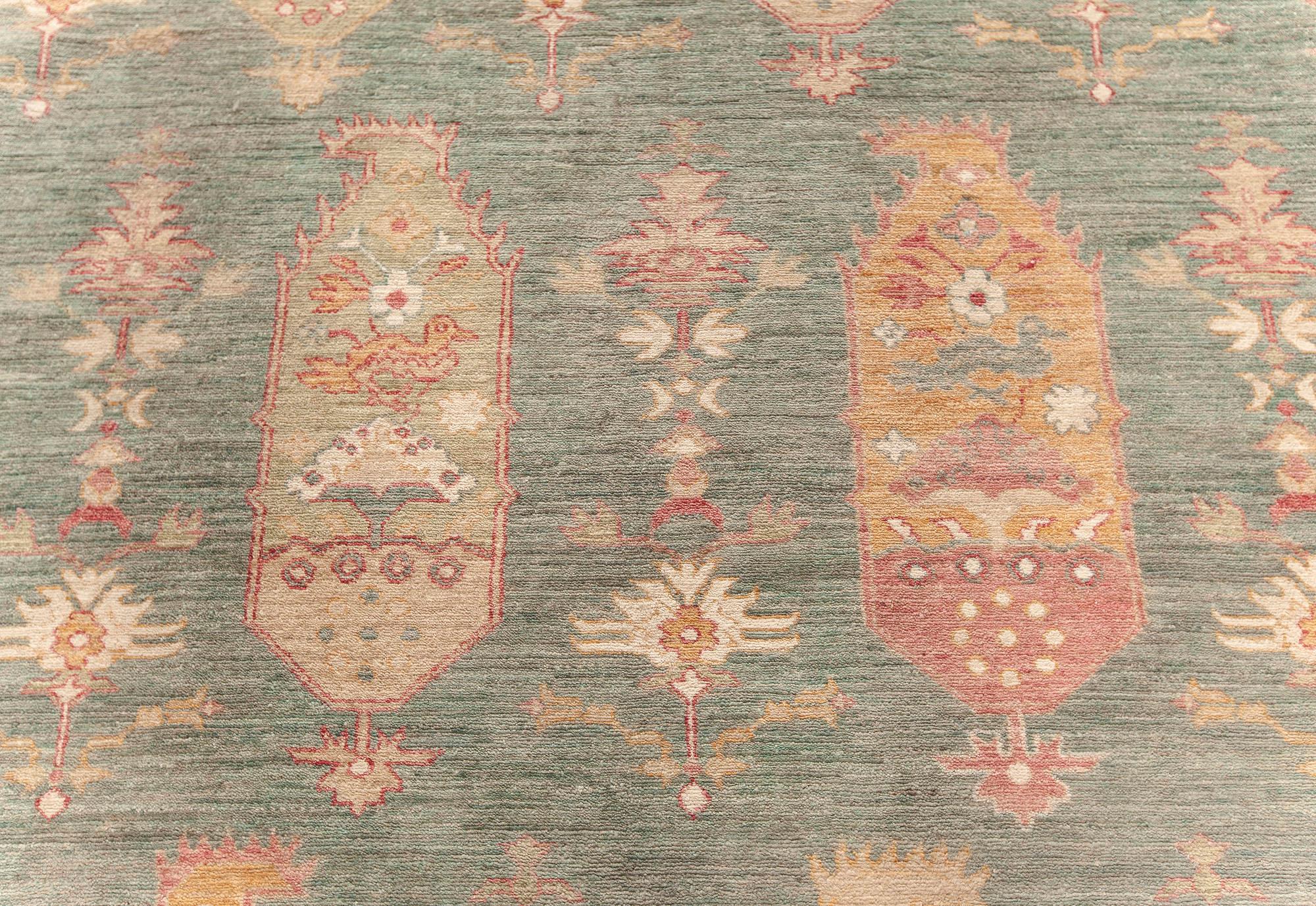 Traditioneller Oushak-Design-Teppich von Doris Leslie Blau (Handgeknüpft) im Angebot