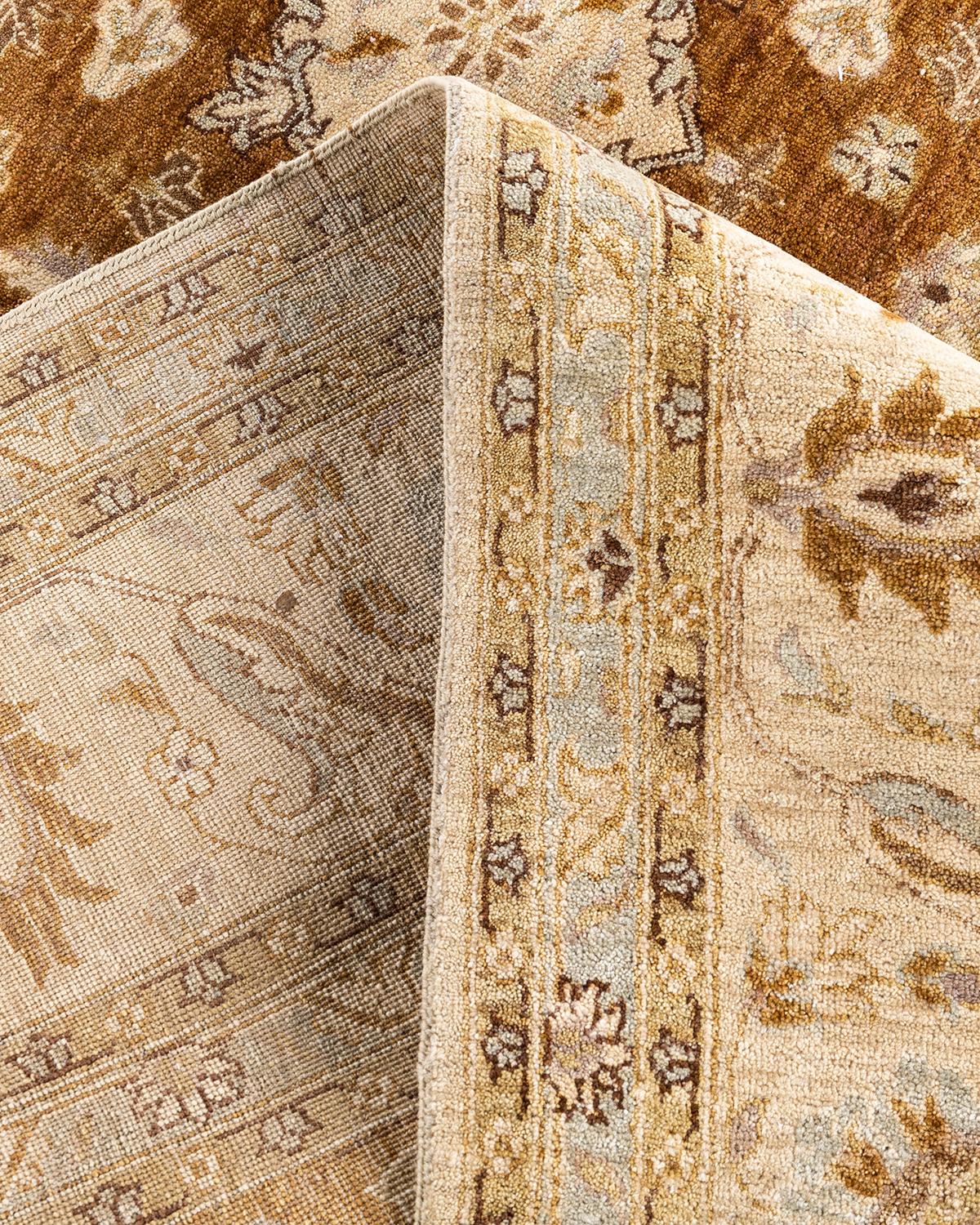 Traditioneller handgeknüpfter Oushak-Teppich aus geblümter Wolle in Beige 8' 0