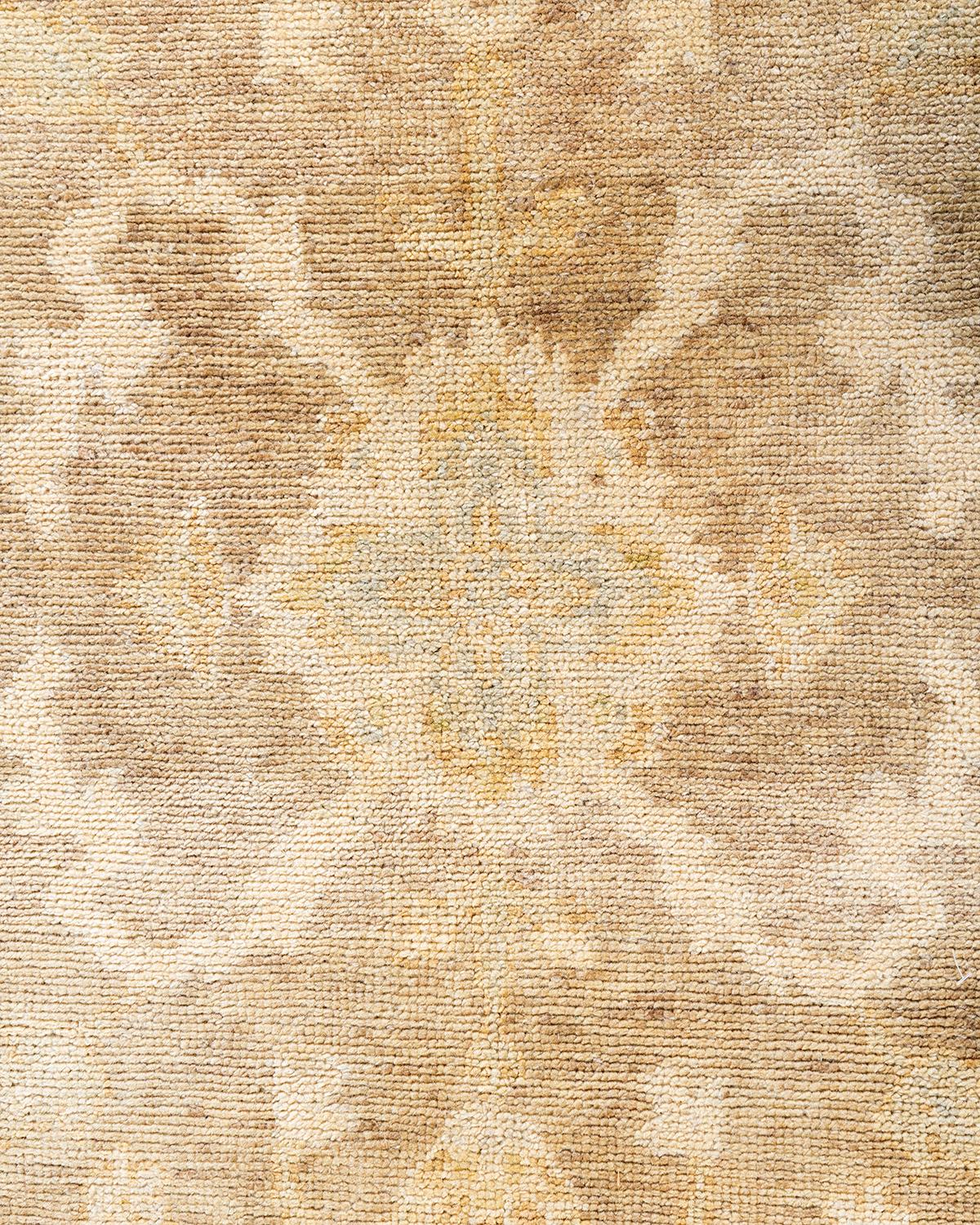 Traditioneller handgeknüpfter Oushak-Teppich aus geblümter Wolle in Gold, 8' 3