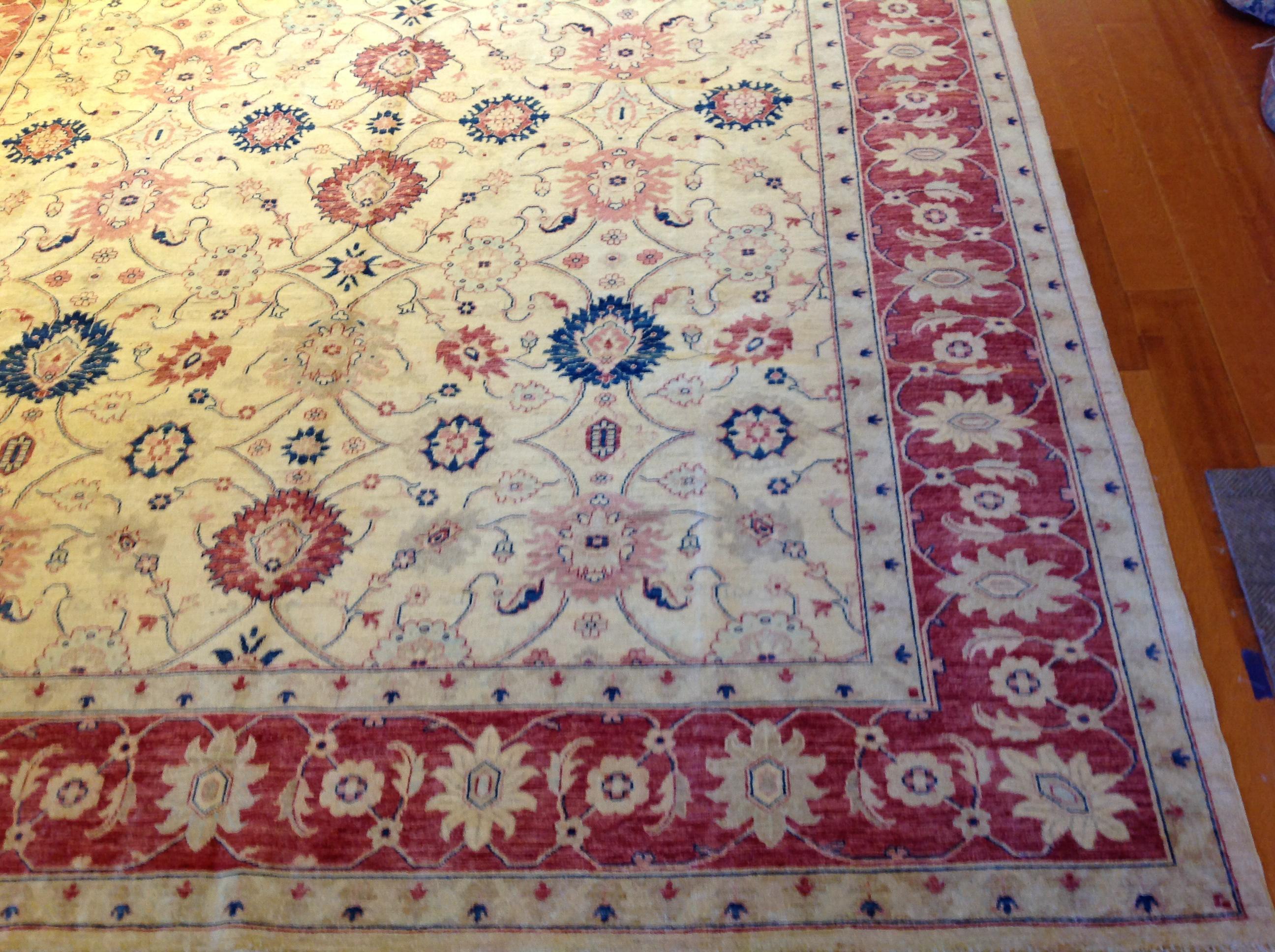 Traditional Pakistani Beige Floral Rug with Red and Teal In New Condition For Sale In Los Angeles, CA