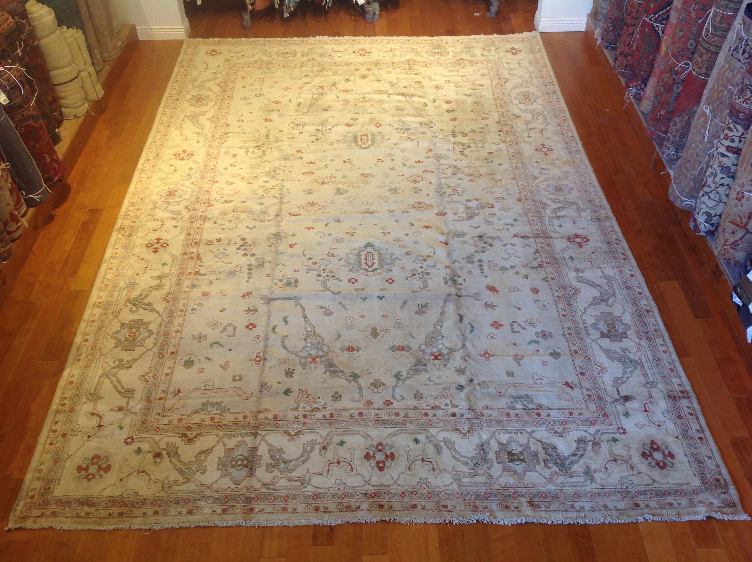 Traditional Pakistani Beige Wool Area Rug with Floral Motif For Sale 5