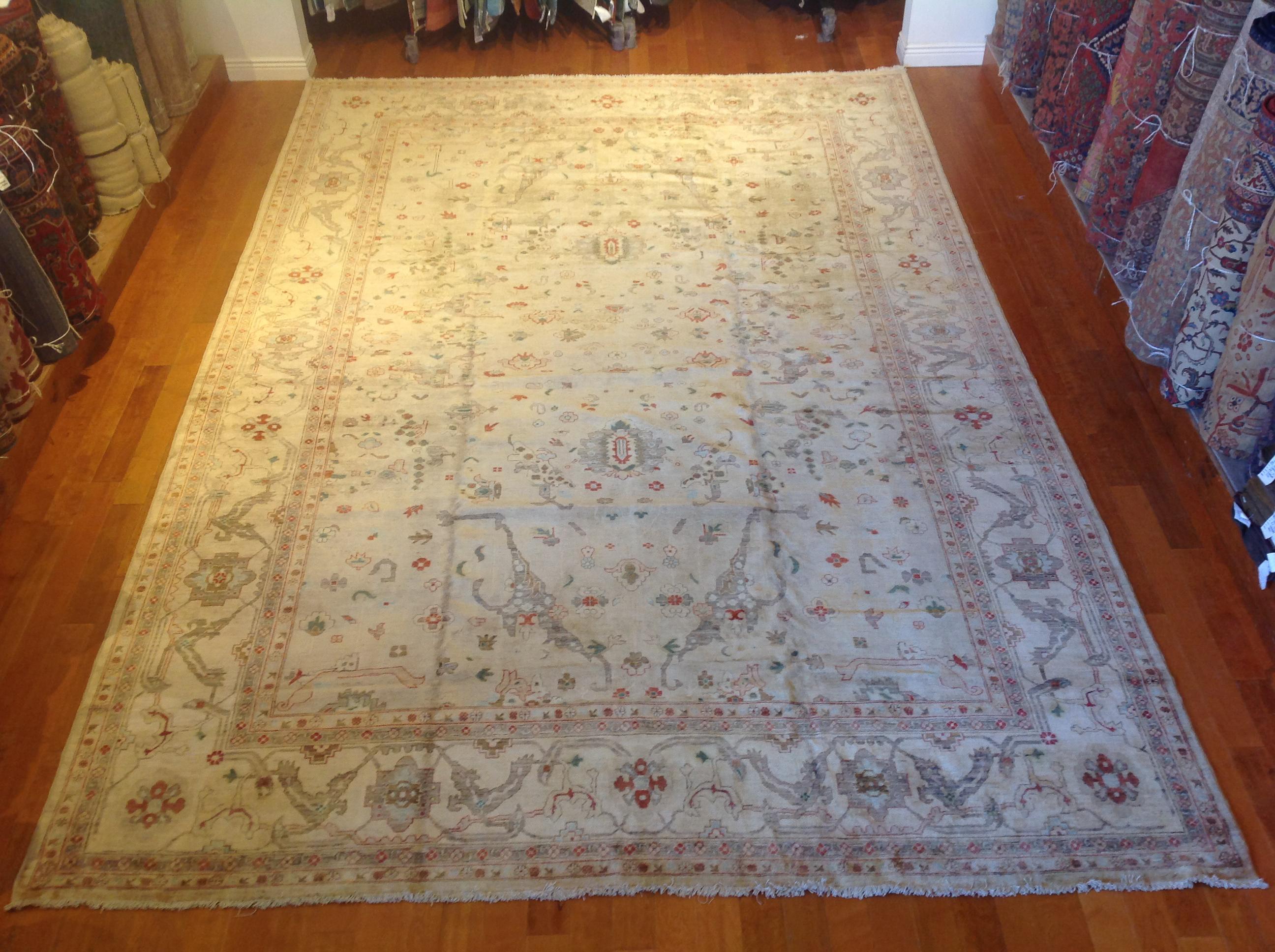 Traditional Pakistani Beige Wool Area Rug with Floral Motif For Sale 3