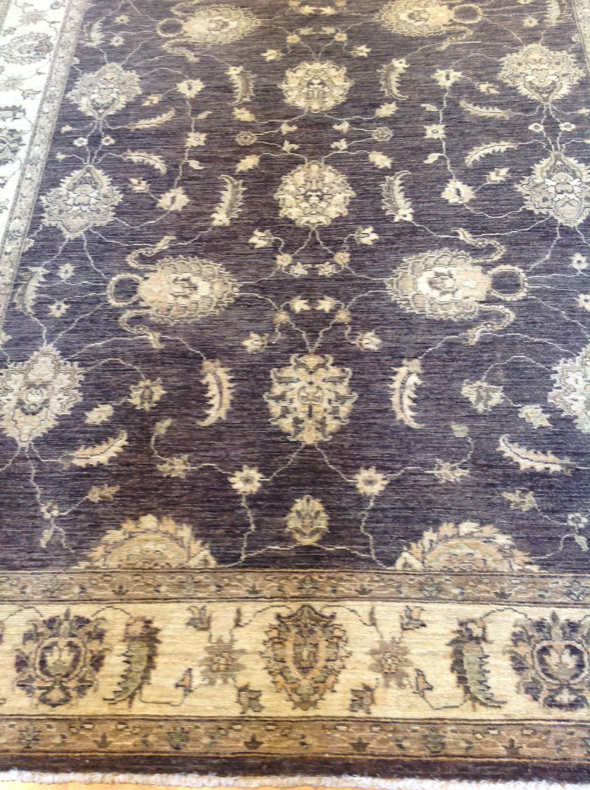 Hand-Knotted Traditional Pakistani Rug For Sale