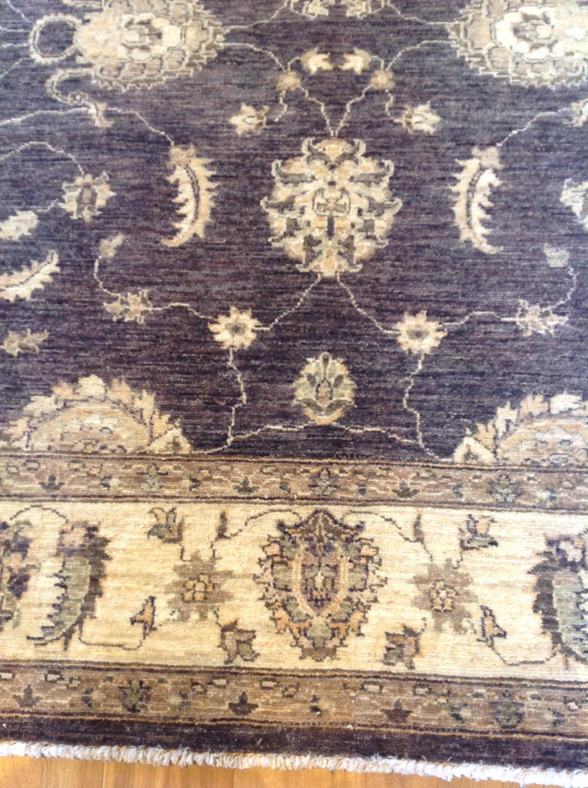 Alfombra tradicional paquistaní en Nuevo estado para la venta en West Hollywood, CA
