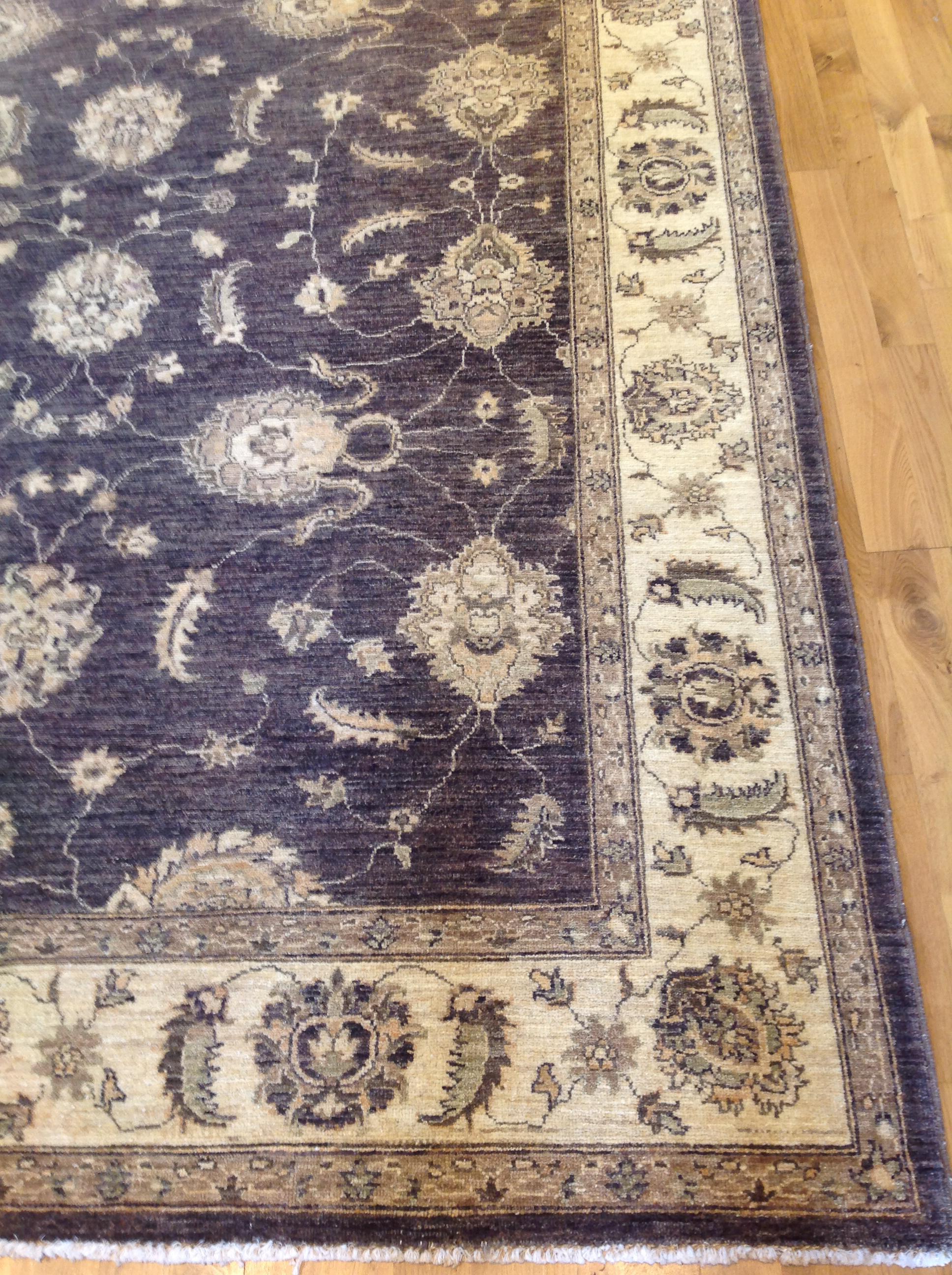 Wool Traditional Pakistani Rug For Sale