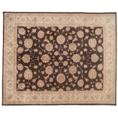 Alfombra tradicional paquistaní en marrón y beige