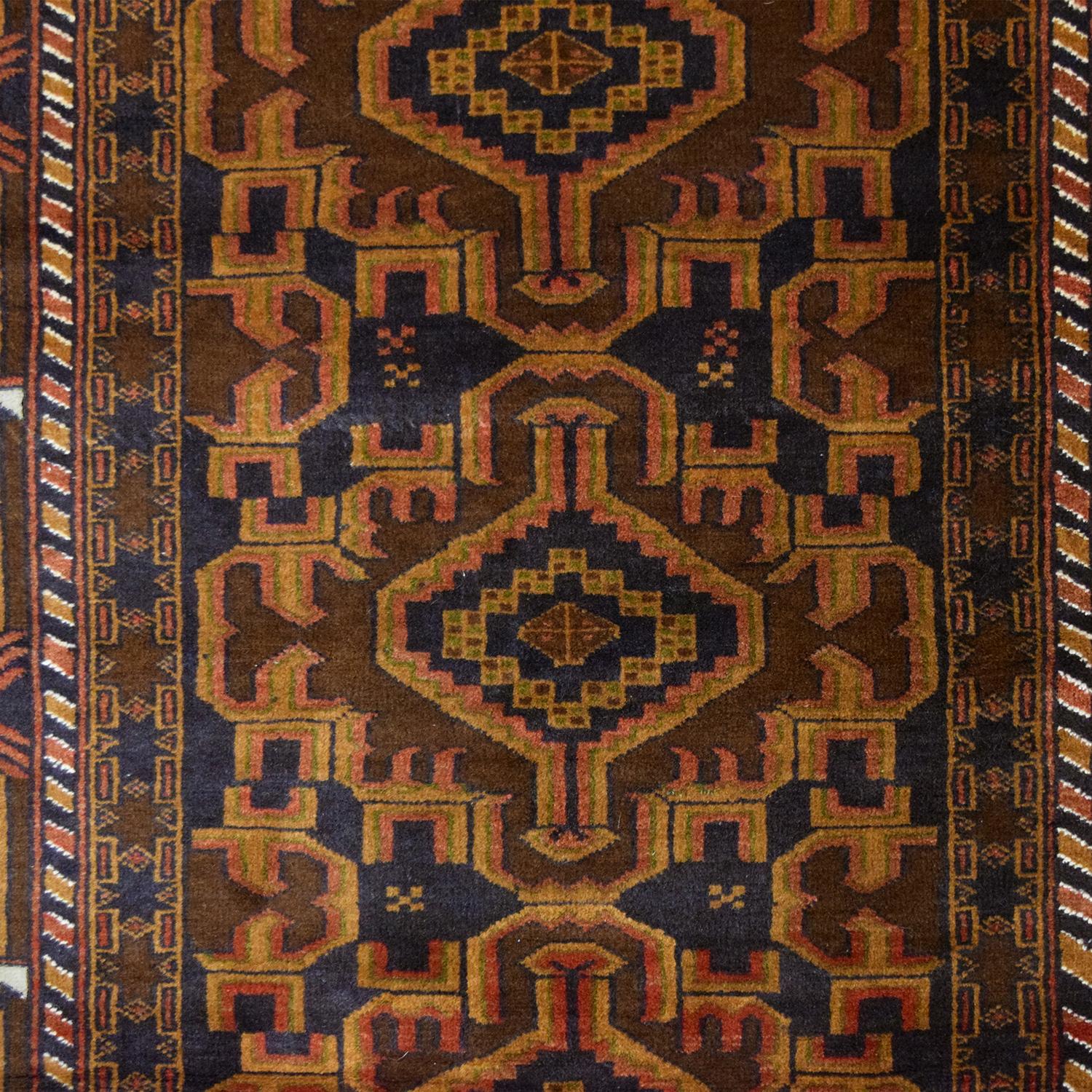 Traditioneller persischer Balouchi-Teppich aus brauner, cremefarbener und schwarzer Wolle 3' x 4'7 (Stammeskunst)