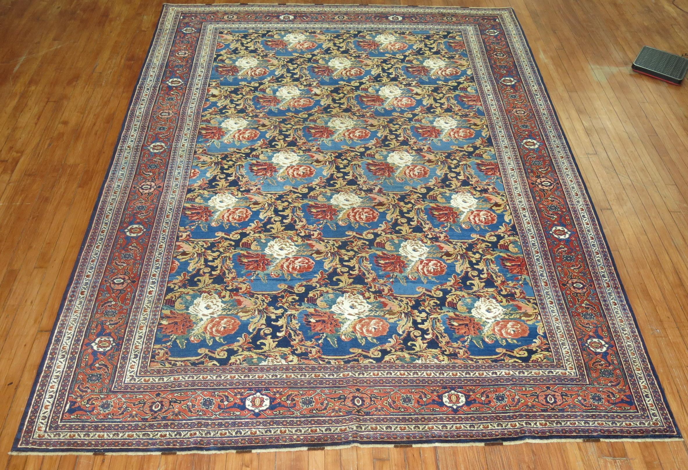 Romantique Tapis traditionnel persan Bidjar à fleurs de la collection Zabihi en vente