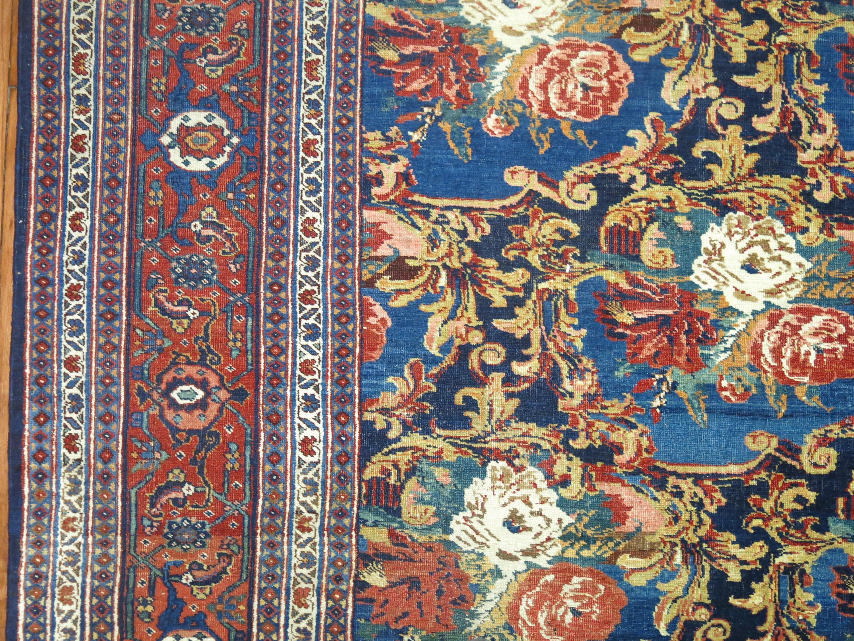 Noué à la main Tapis traditionnel persan Bidjar à fleurs de la collection Zabihi en vente