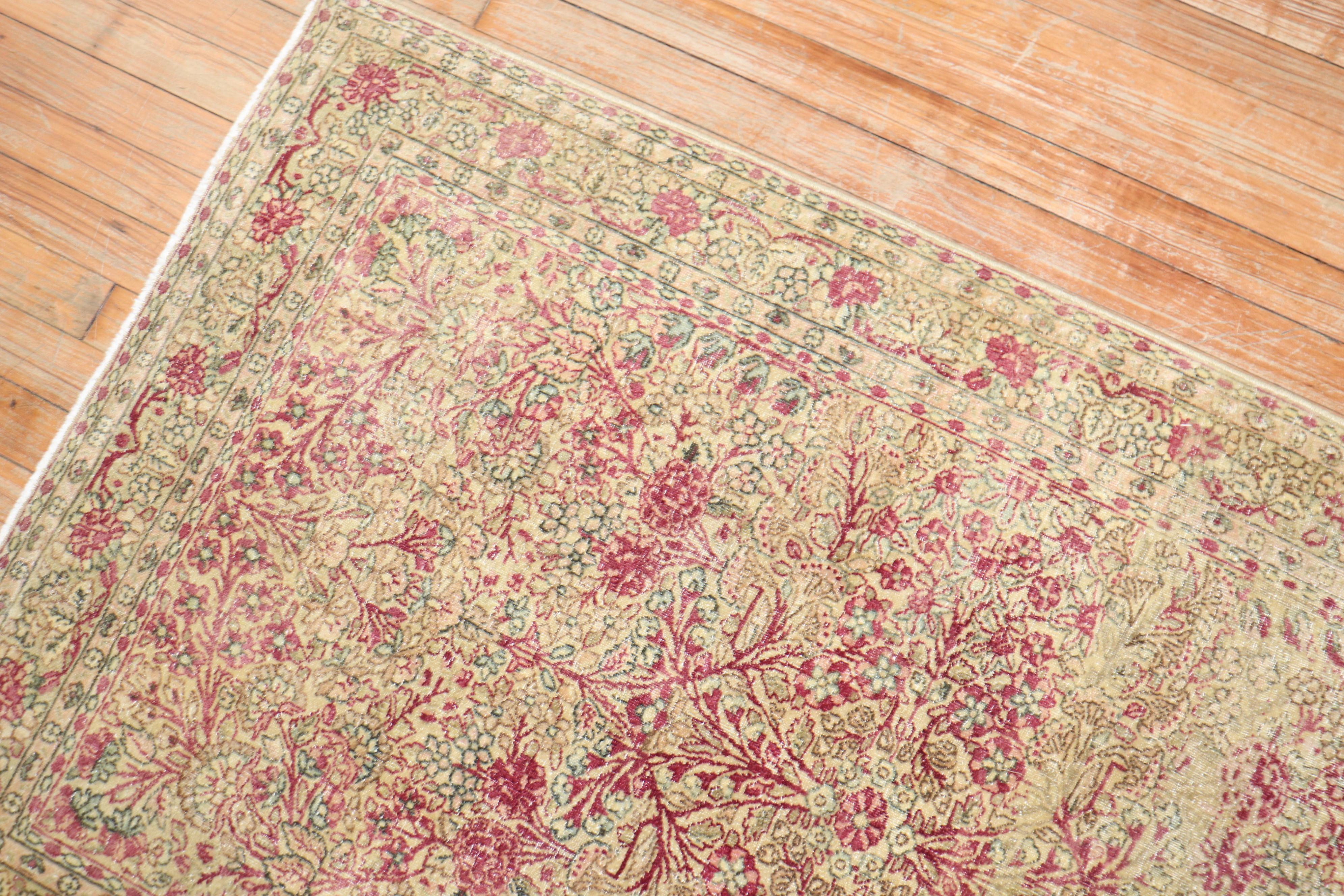 Traditional Persian Kerman Scatter Rug In Good Condition For Sale In New York, NY