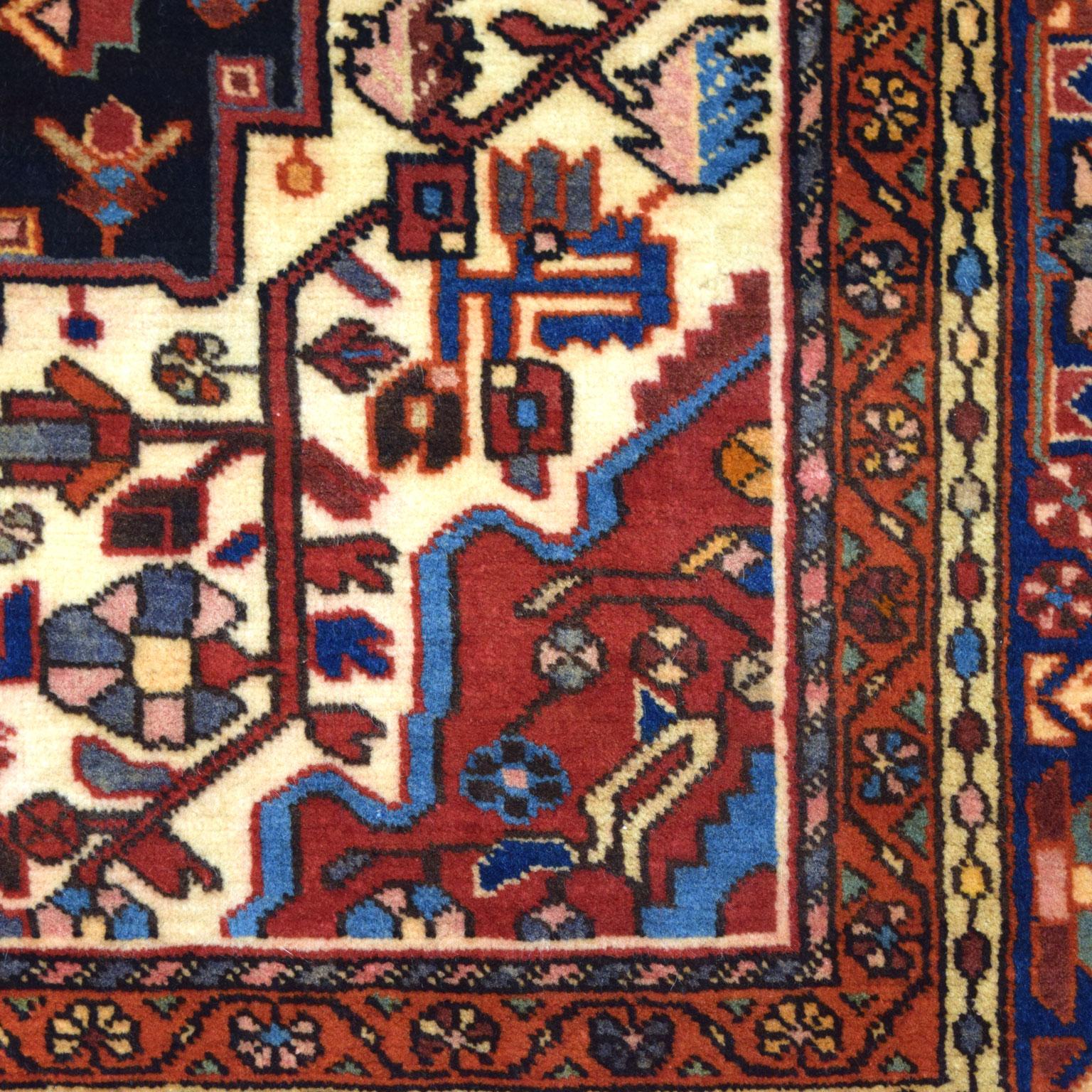 Traditional 1940s Wool Persian Nahavand Rug, 5' x 7' In Good Condition For Sale In New York, NY