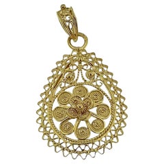 Traditional Portuguese 19 karat Yellow Gold Drop Pendant