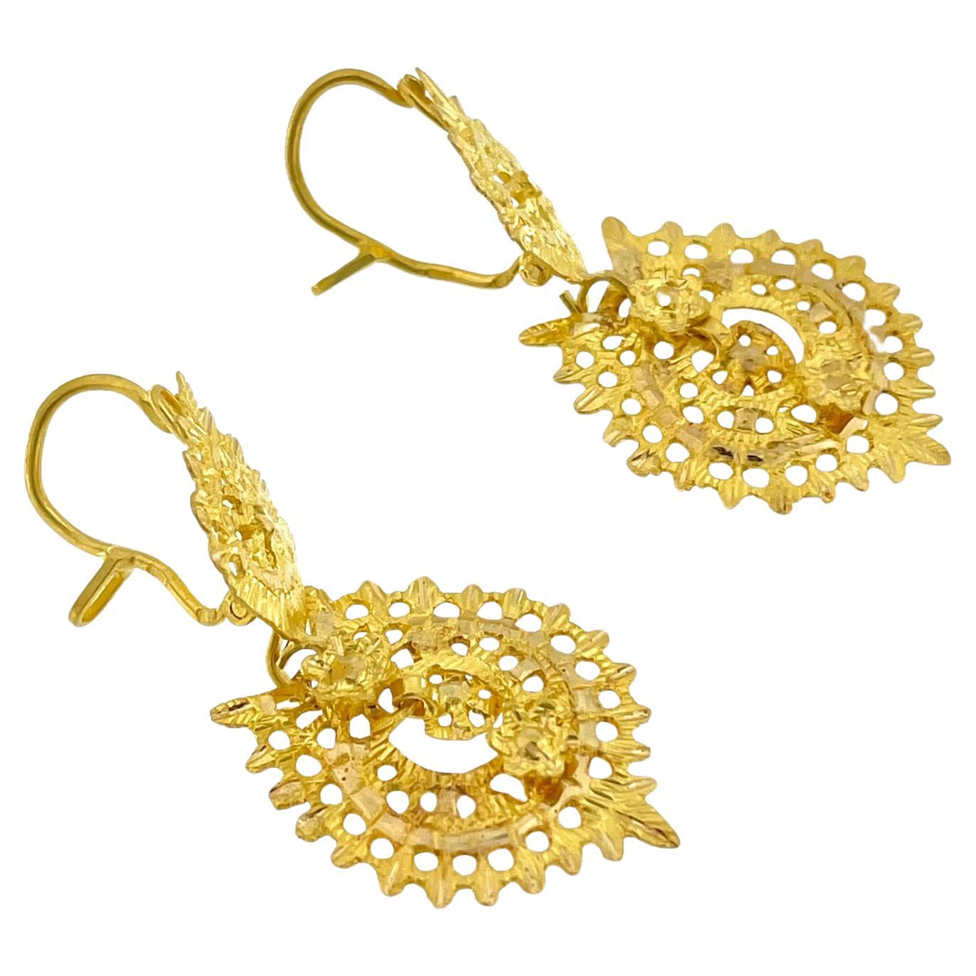 Traditional Portuguese Queen Earrings Yellow Gold   For Sale