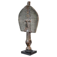 Figure reliquaire Bakota d'art tribal primitif traditionnel du Gabon:: Afrique