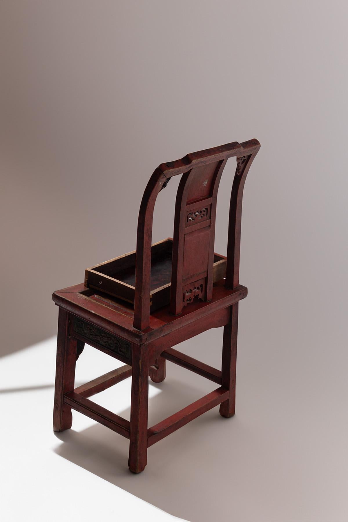 Bois Chaise traditionnelle de style Qing avec tiroir caché en vente