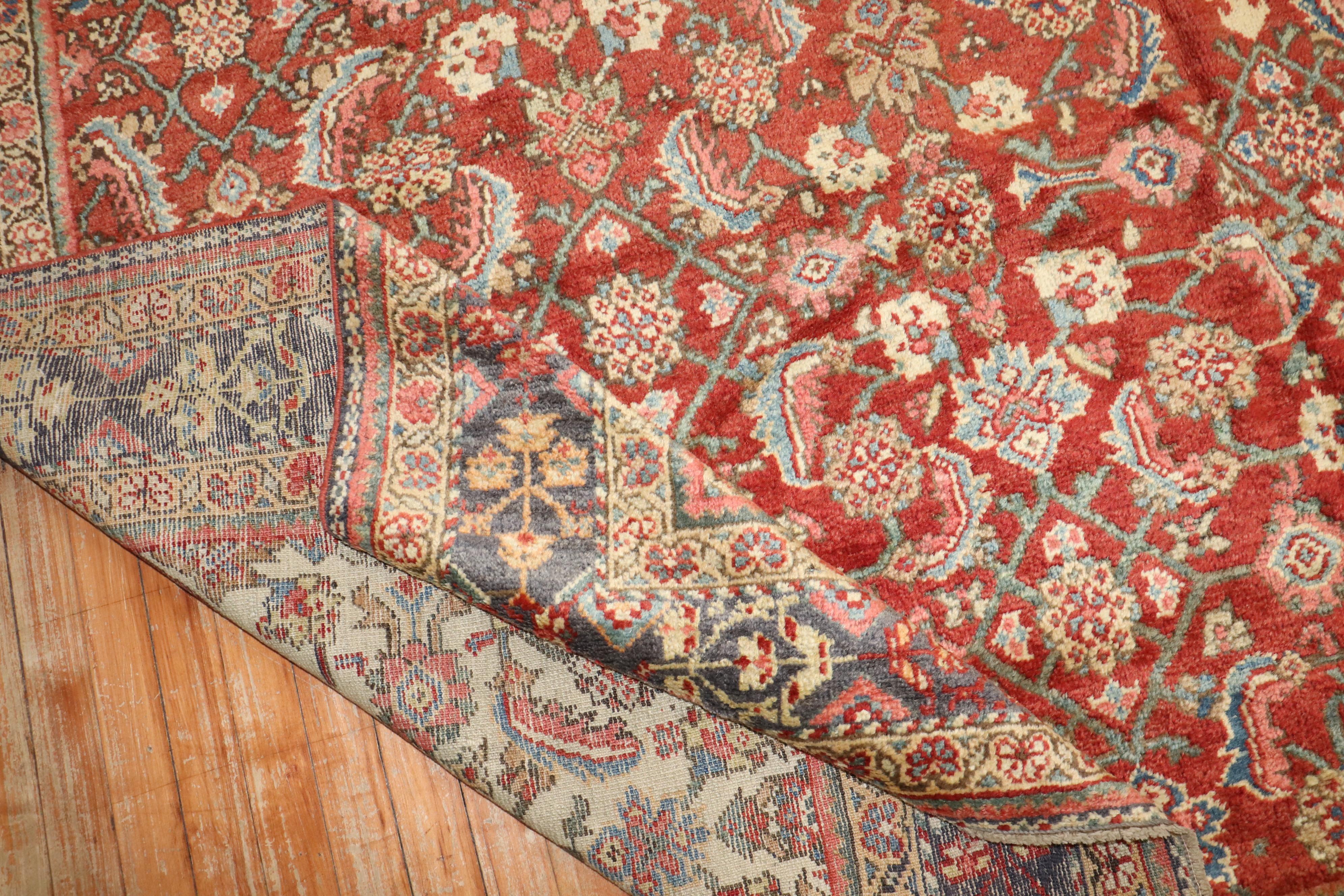 Traditional Red Blue Mahal Room Size Rug In Good Condition For Sale In New York, NY
