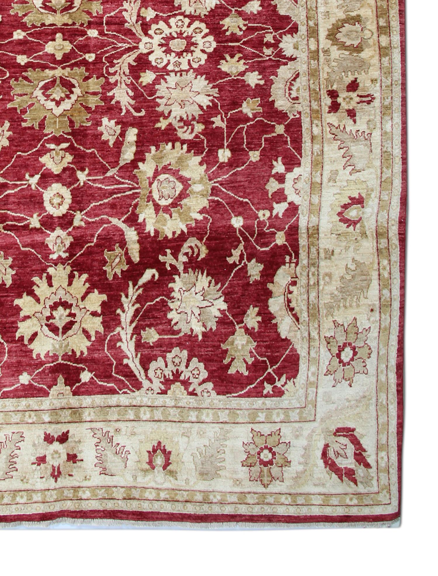 Teinture végétale Tapis traditionnel Ziegler rouge tissé à la main en laine orientale en vente