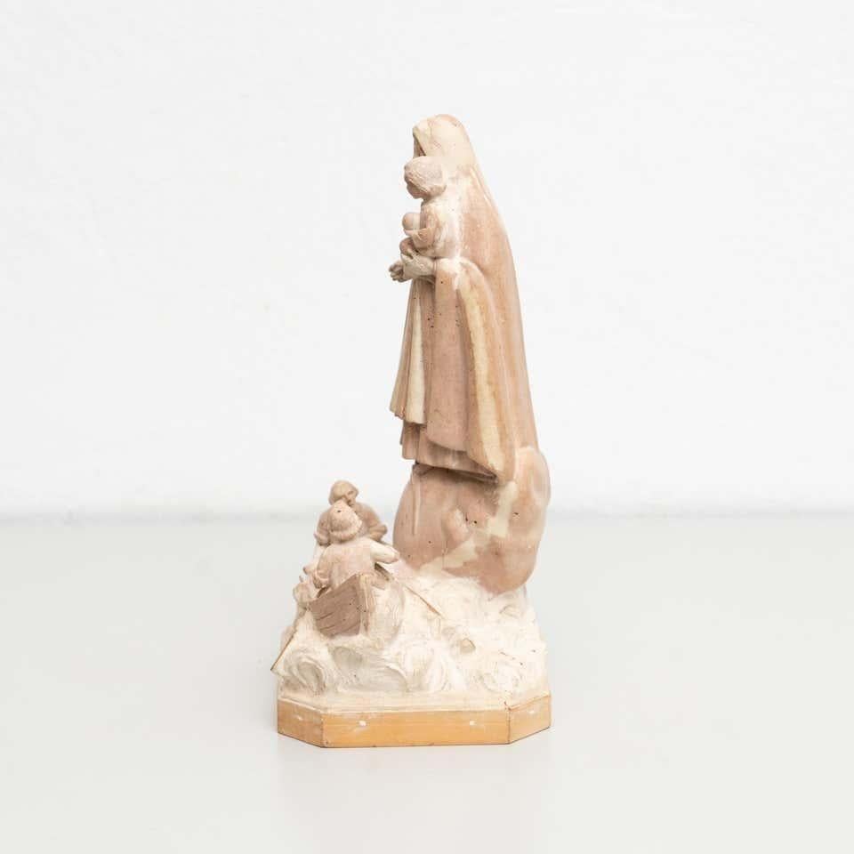 Spanish Traditional Religious Plaster Figure: Virgin of Timeless Elegance For Sale