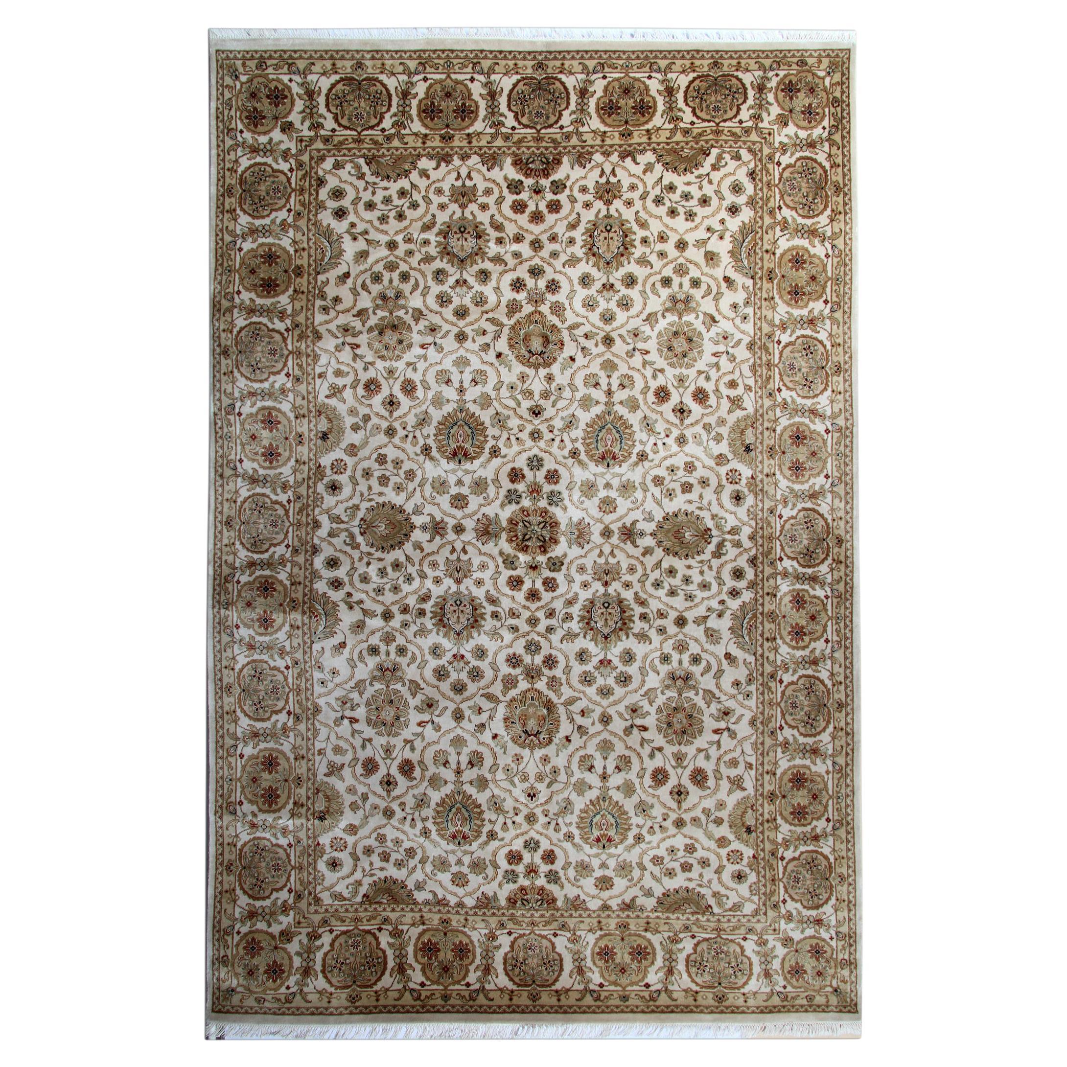 Traditioneller handgefertigter orientalischer Teppich aus Wolle im Ziegler-Stil
