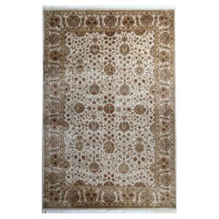 Traditioneller handgefertigter orientalischer Teppich aus Wolle im Ziegler-Stil