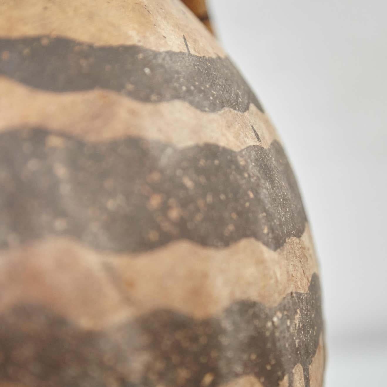 Vaso tradizionale rustico in ceramica dipinto a mano 5
